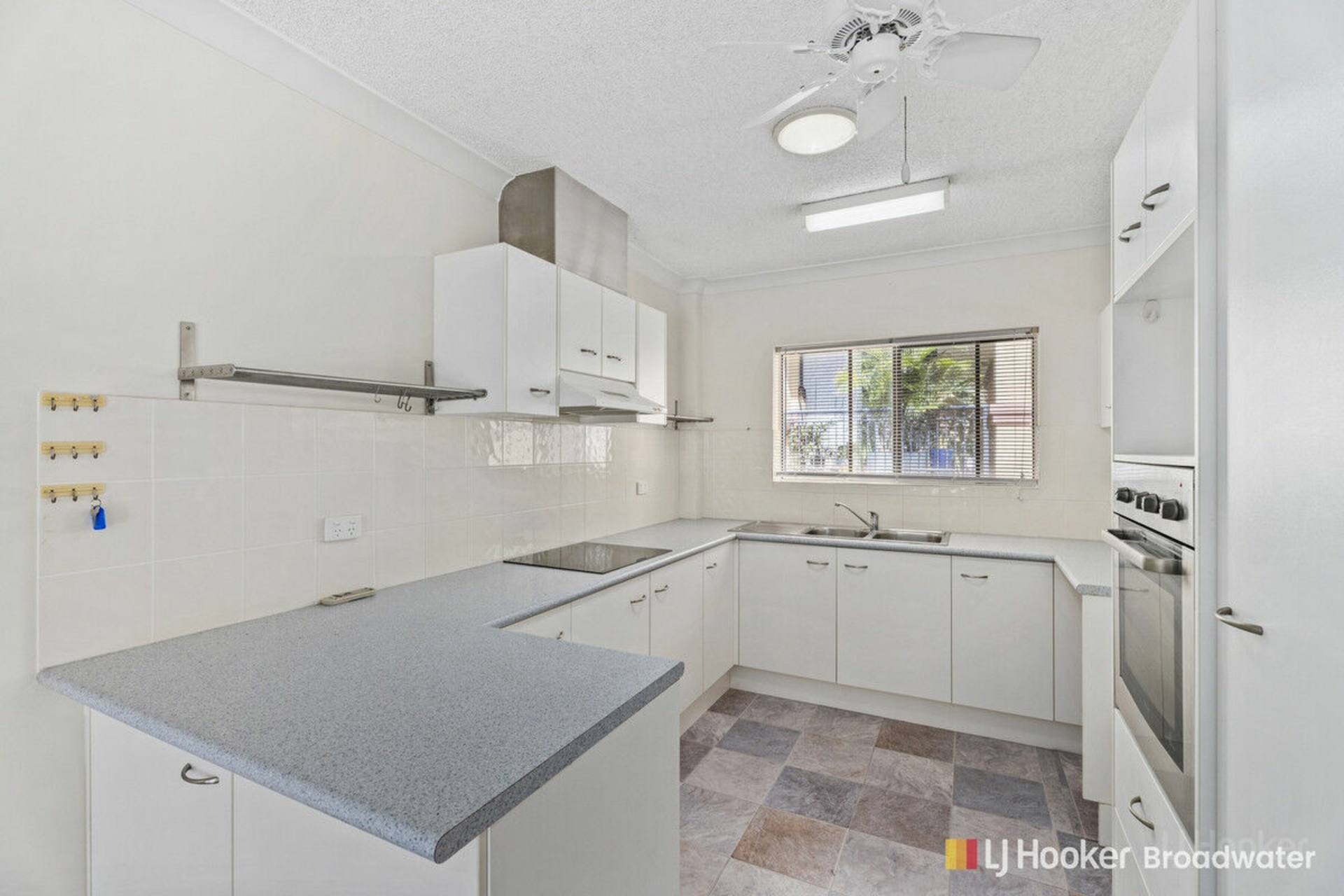 5/45 Bayview Street, RUNAWAY BAY
