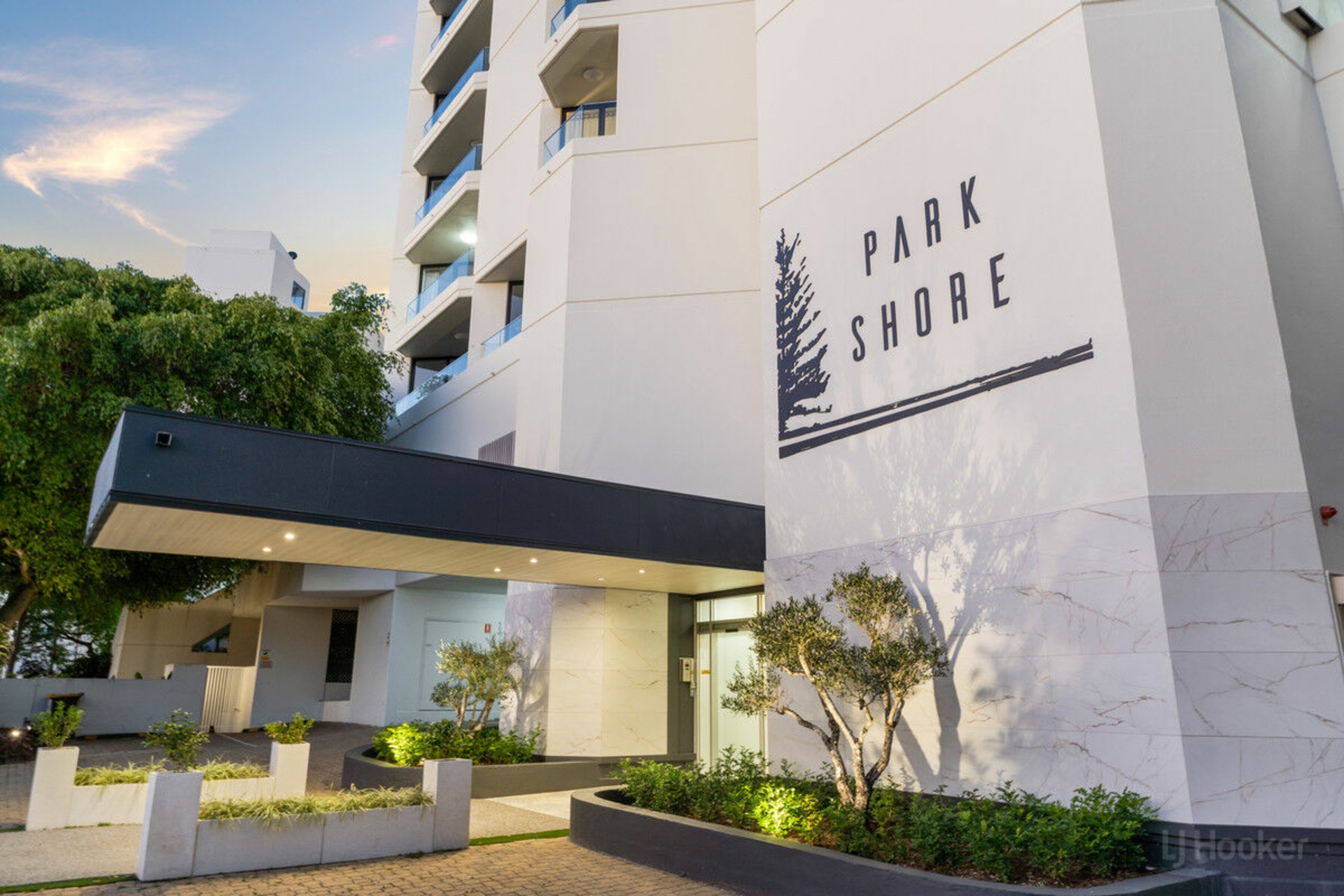 701/41 Labrador Street, LABRADOR