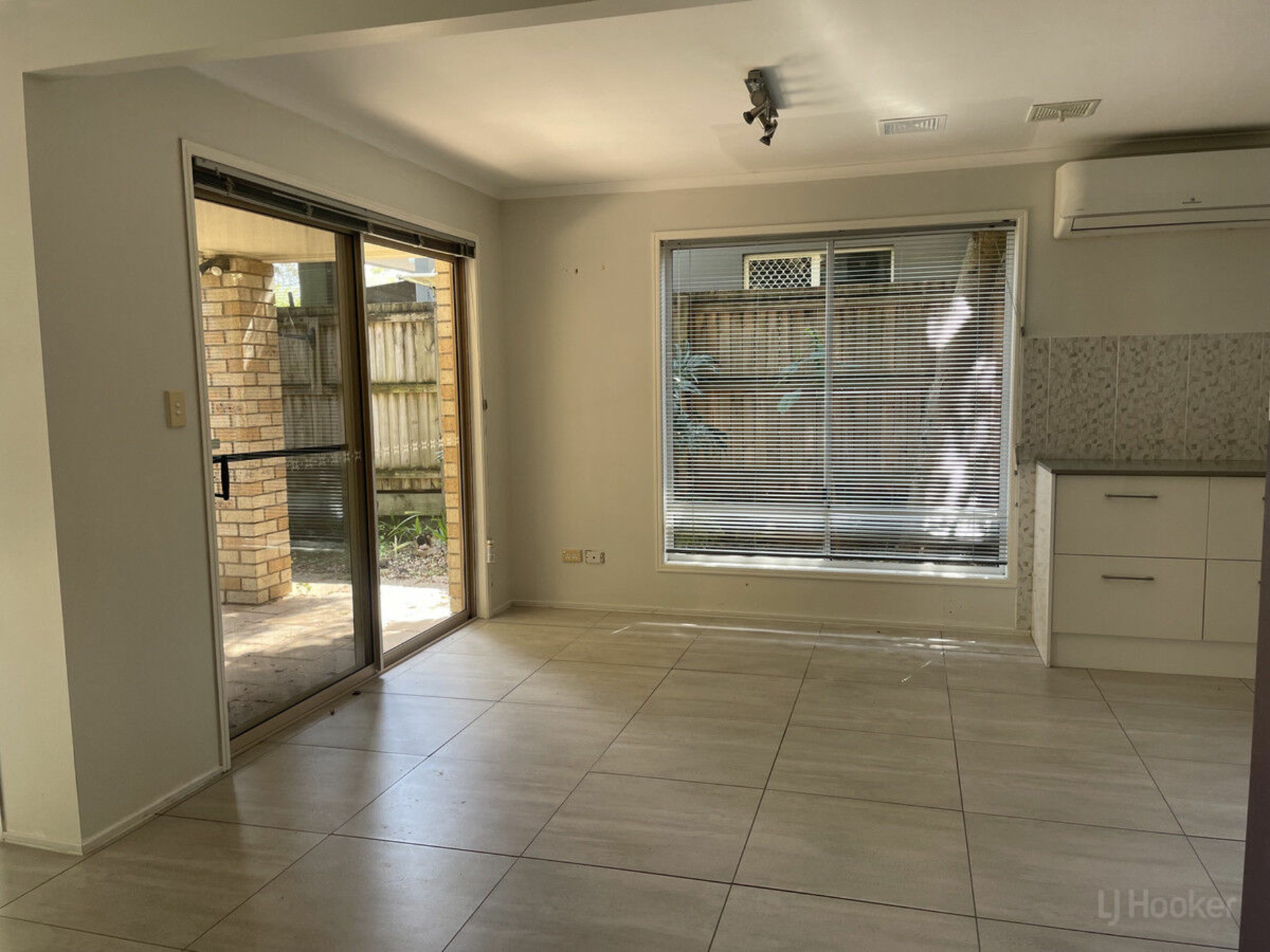 2/36 Billington Street, LABRADOR