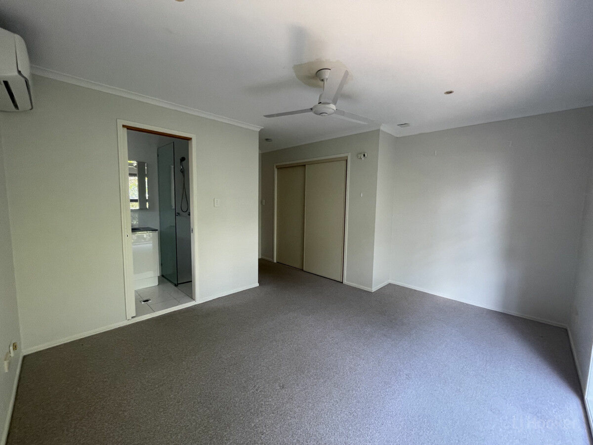 2/36 Billington Street, LABRADOR
