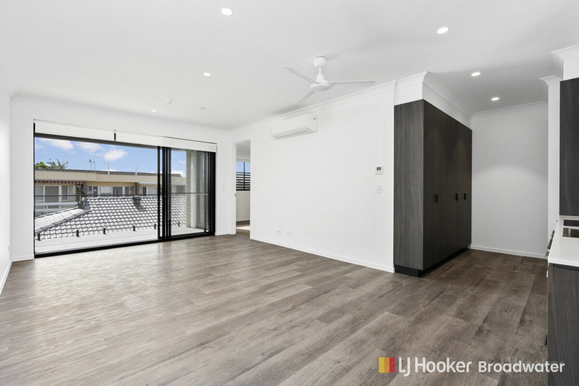 6/10 Central Street, LABRADOR