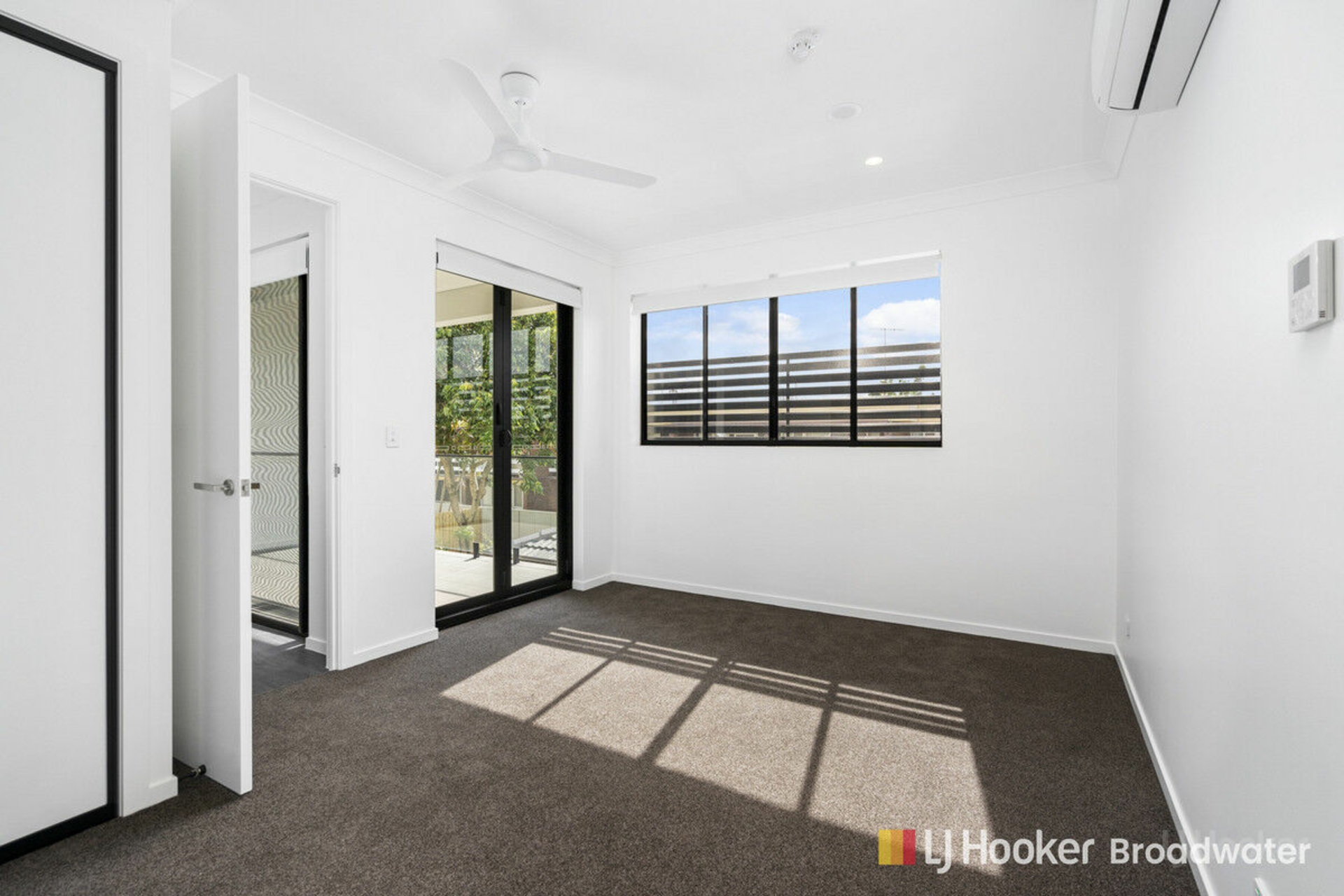 6/10 Central Street, LABRADOR