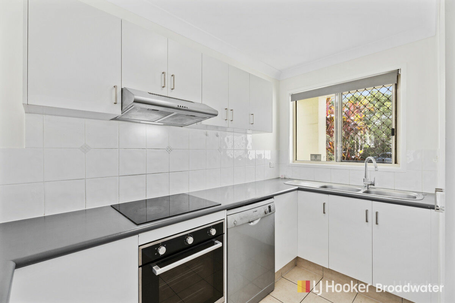 3/183 Goverment Road, LABRADOR