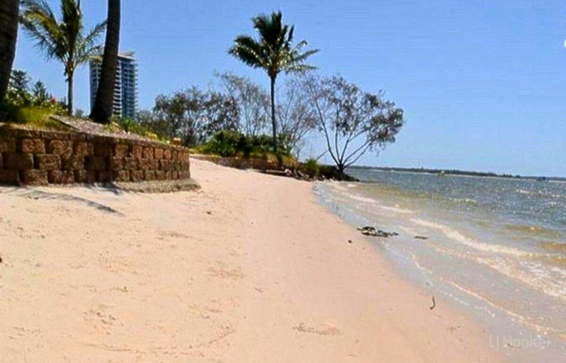8/198 Marine Parade, LABRADOR