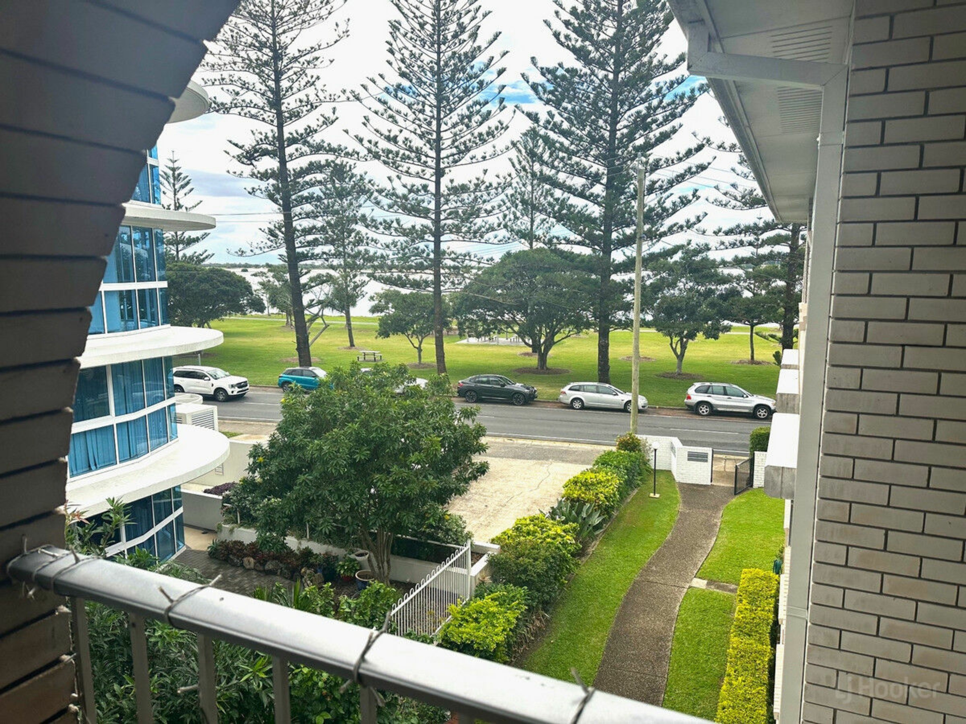 8/198 Marine Parade, LABRADOR