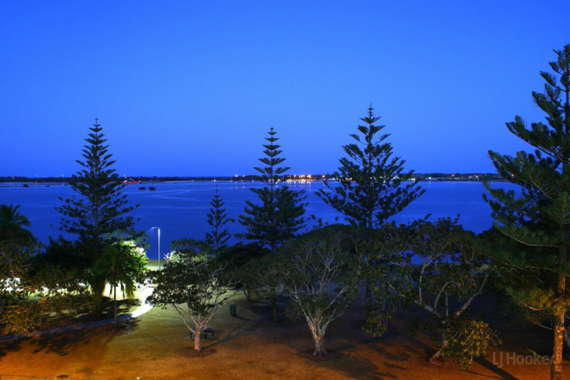 501/212-214 Marine Parade, LABRADOR