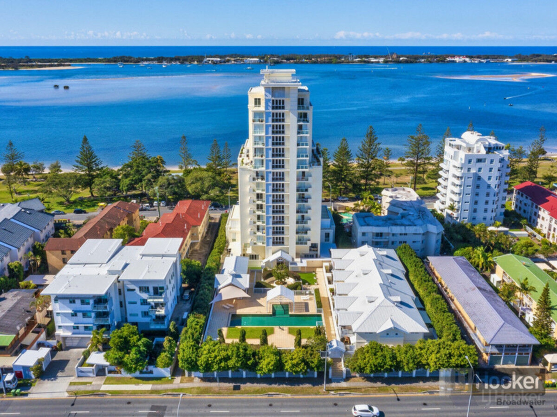 501/212-214 Marine Parade, LABRADOR