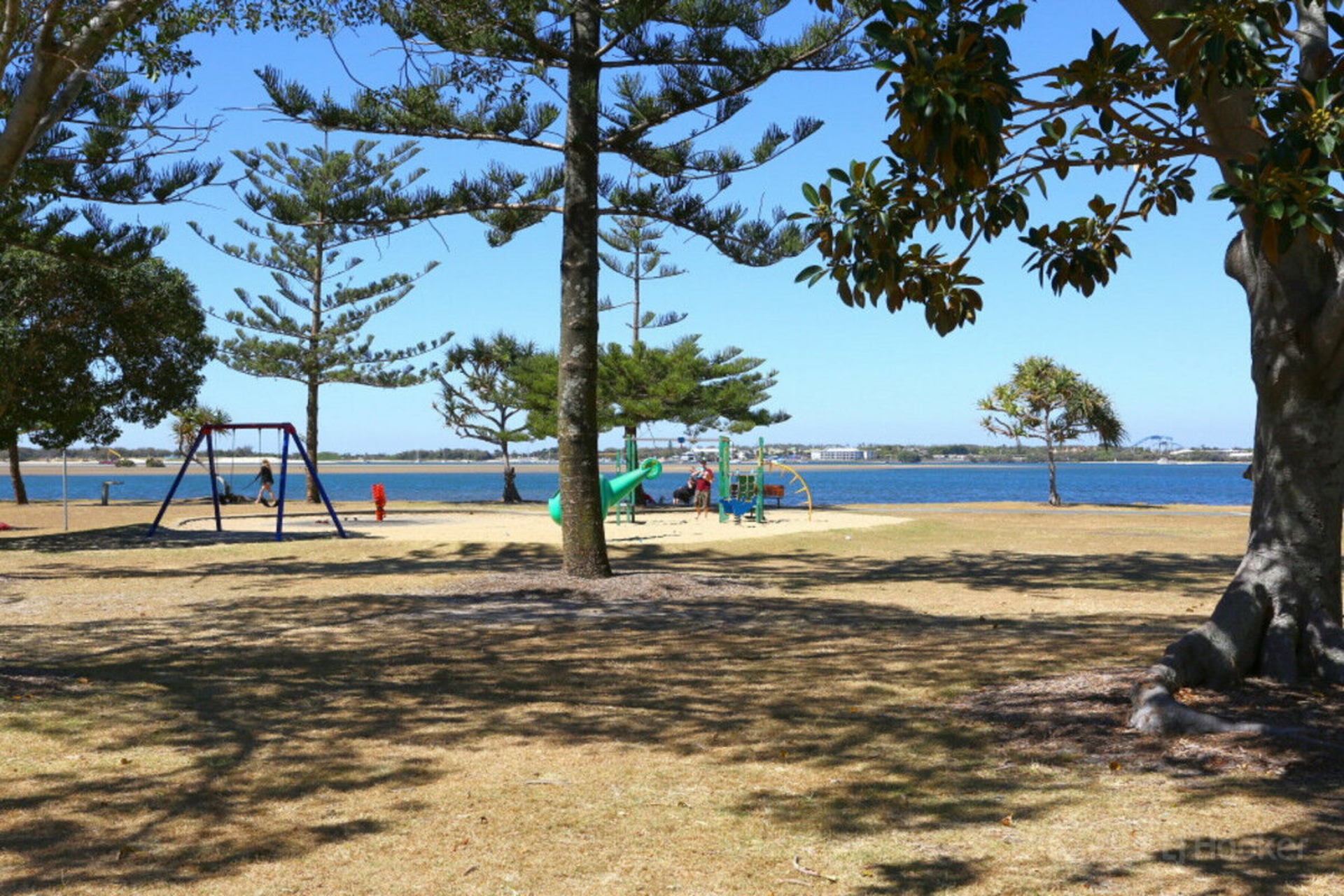 501/212-214 Marine Parade, LABRADOR