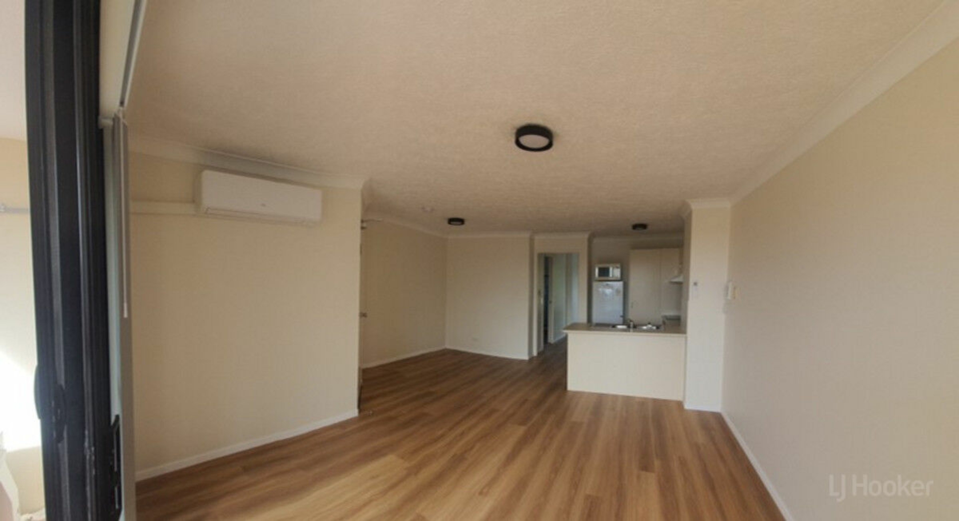 15/217-219 Scarborough Street, SOUTHPORT