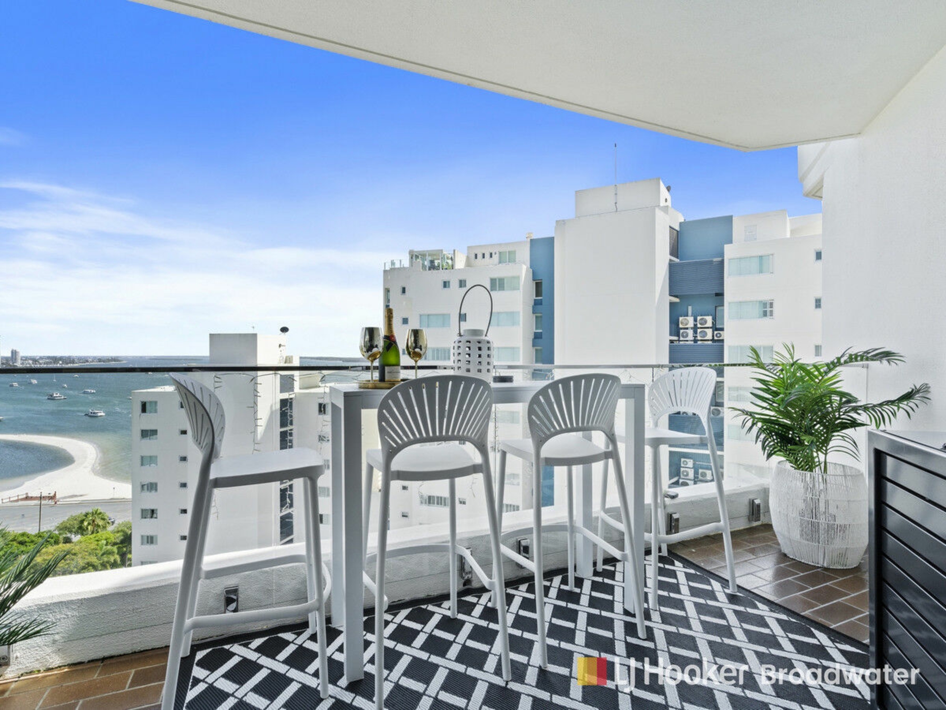 1401/41 Labrador Street, LABRADOR