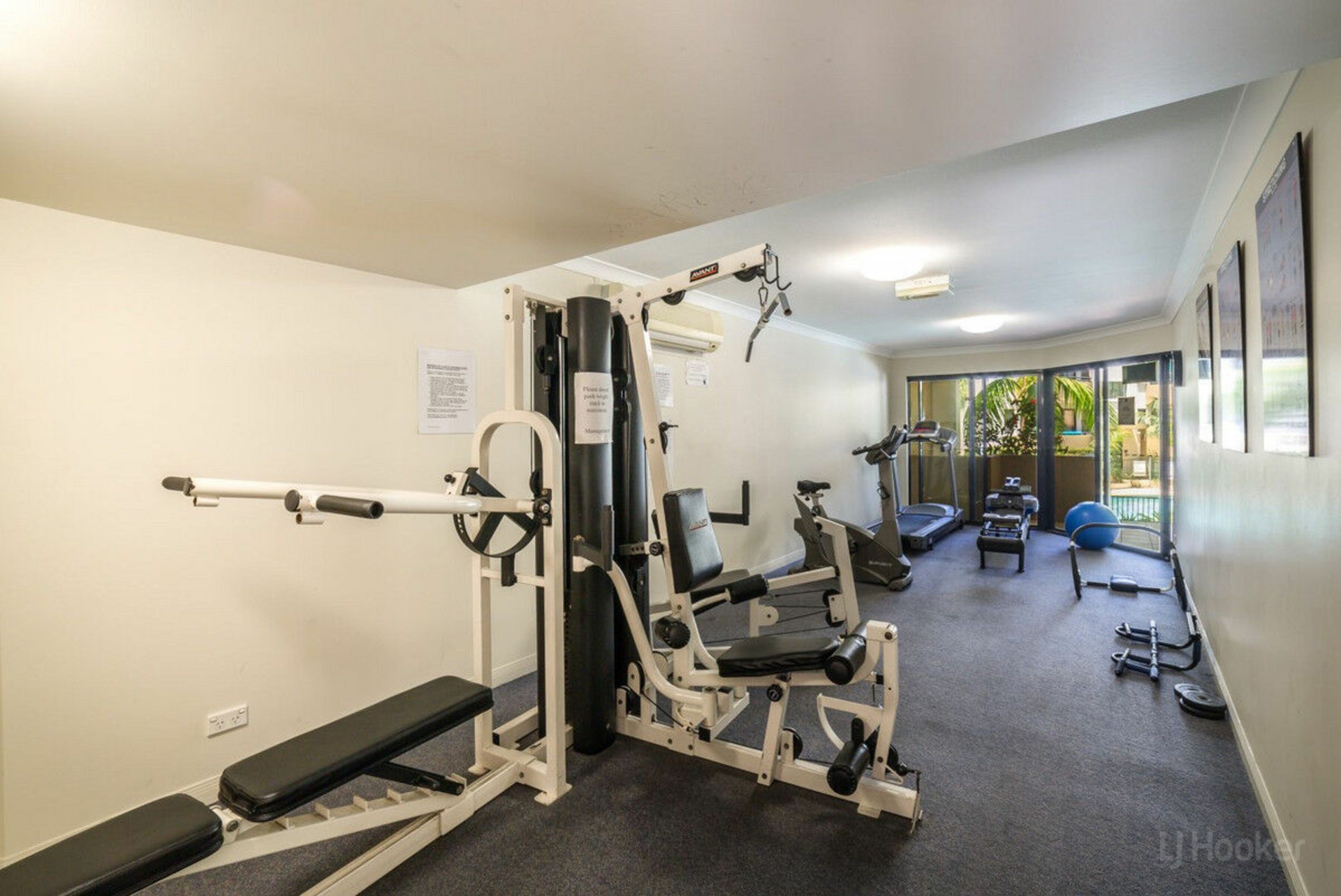 230/392 Marine Parade, LABRADOR