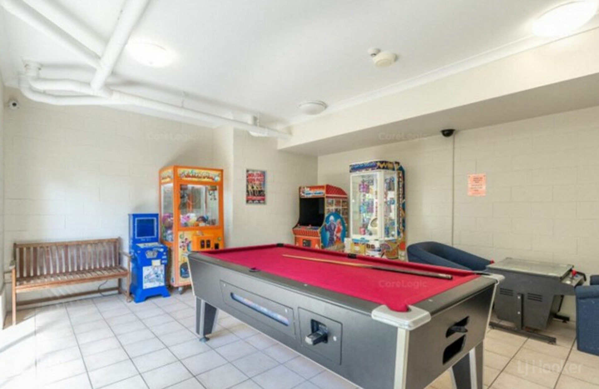 230/392 Marine Parade, LABRADOR