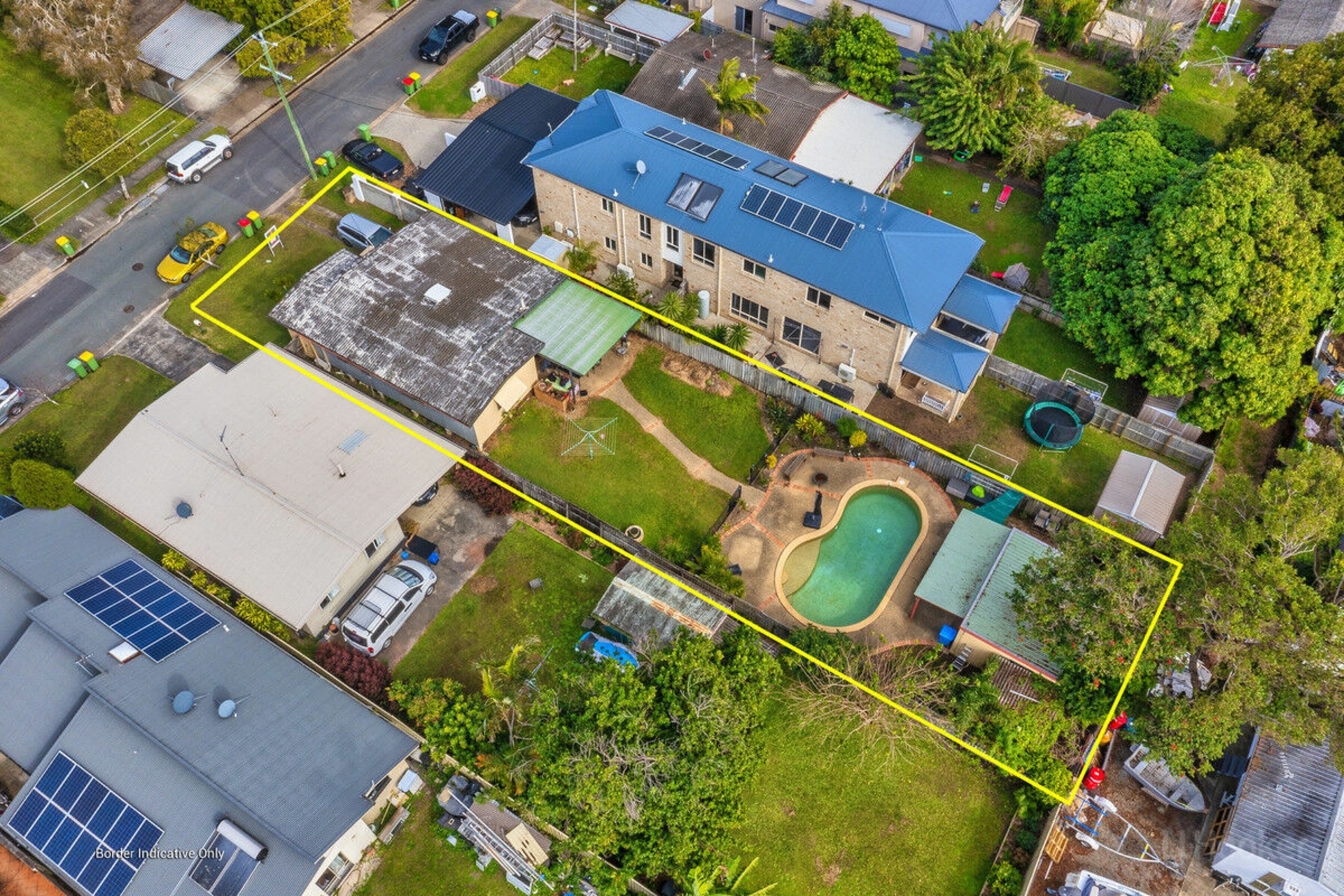 11 Nevenia Street, LABRADOR