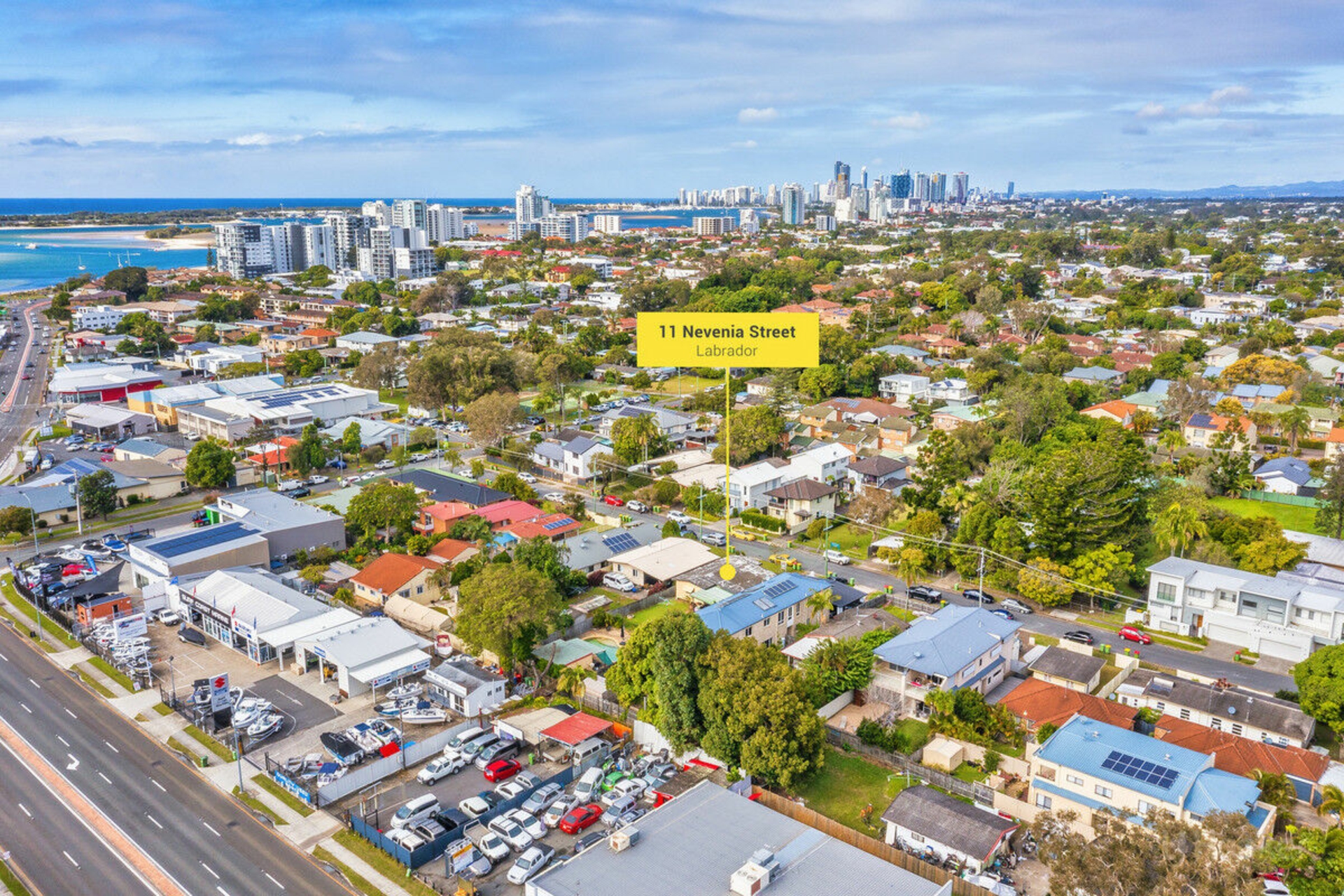11 Nevenia Street, LABRADOR