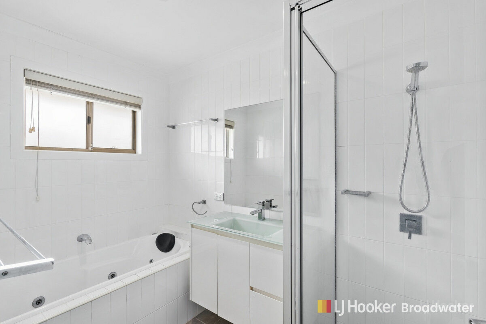 1/9 Stephanie Court, LABRADOR