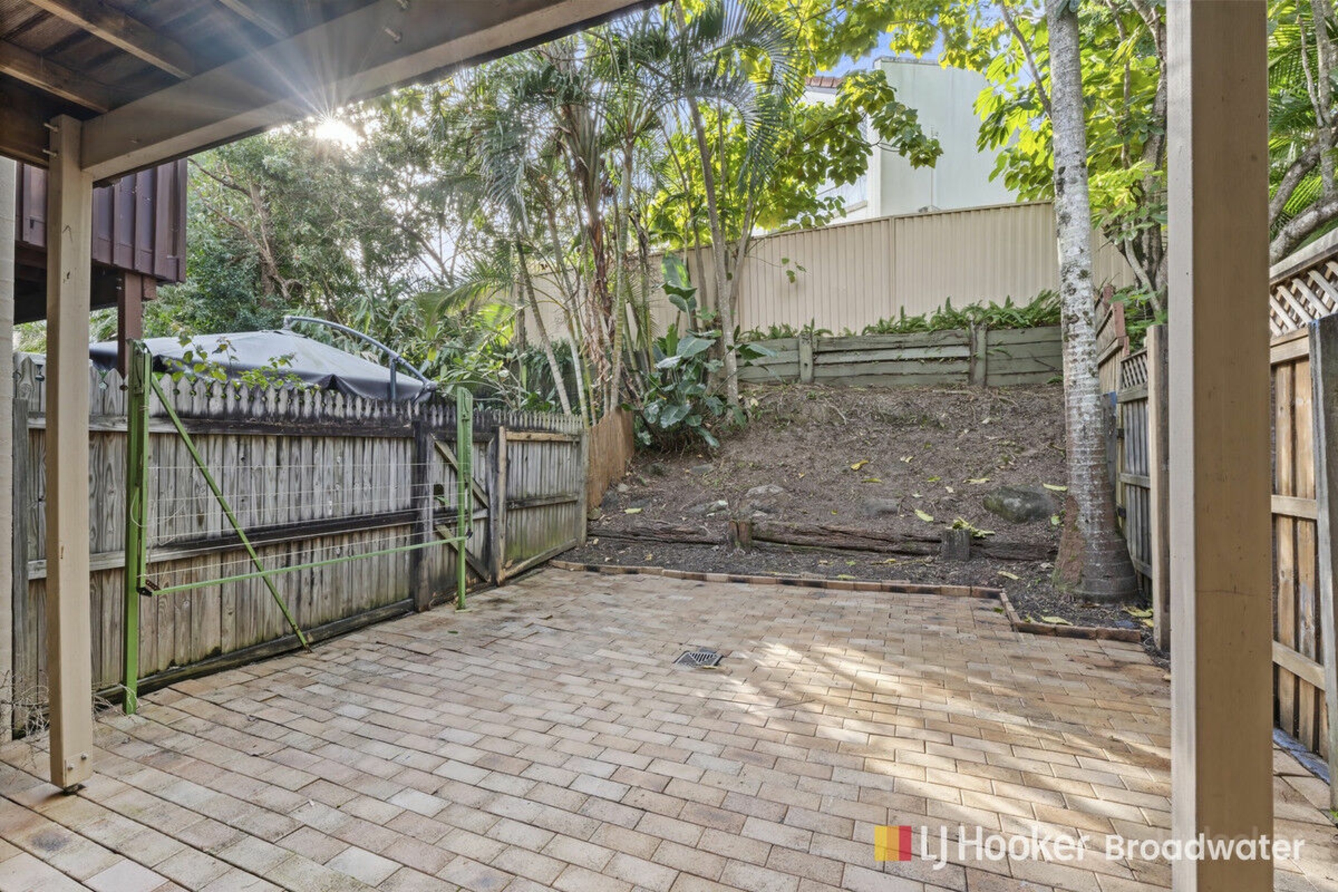 2/79 Government Road, LABRADOR