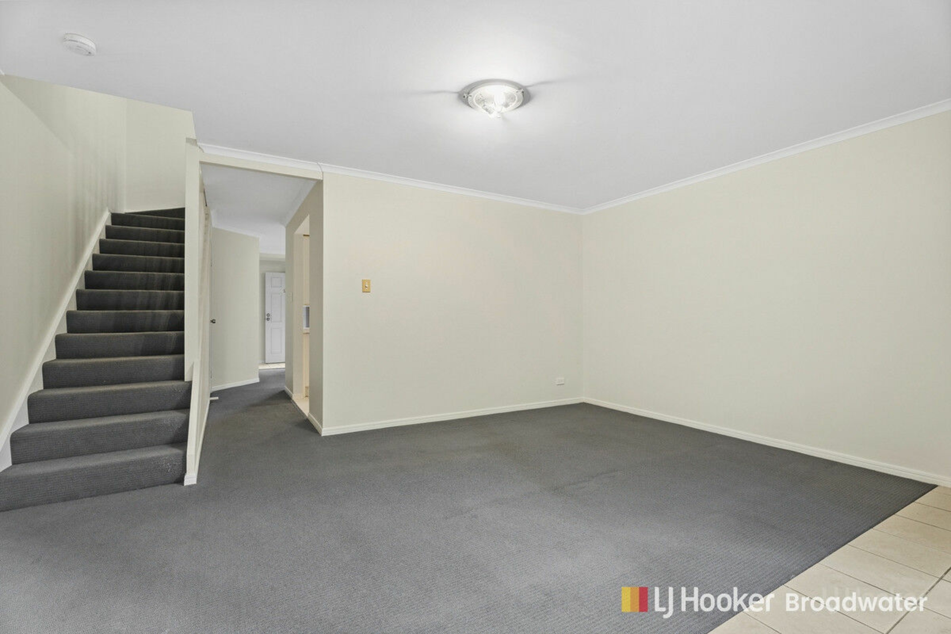 2/79 Government Road, LABRADOR