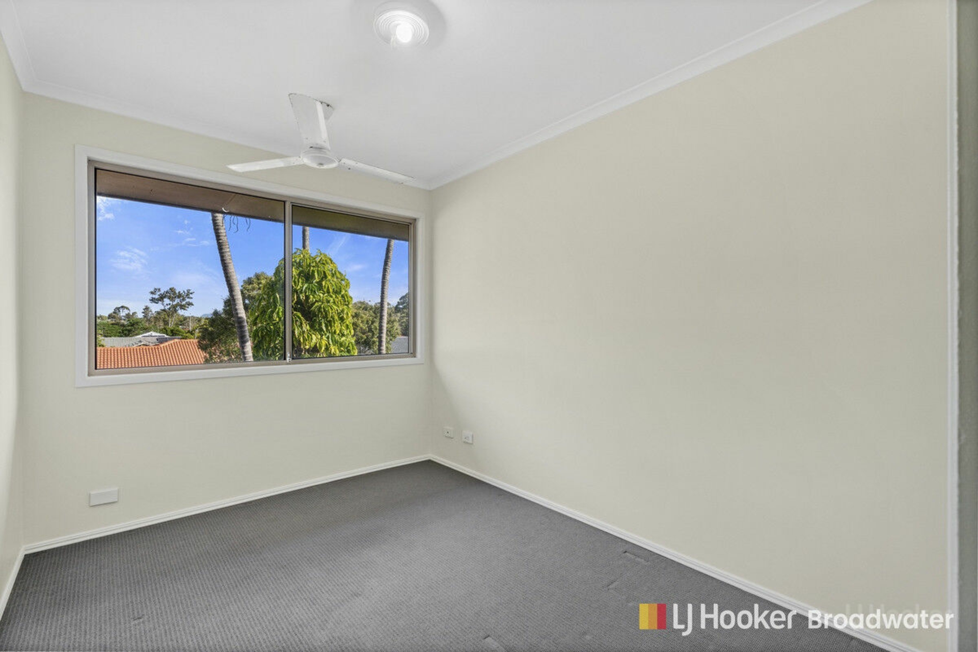 2/79 Government Road, LABRADOR