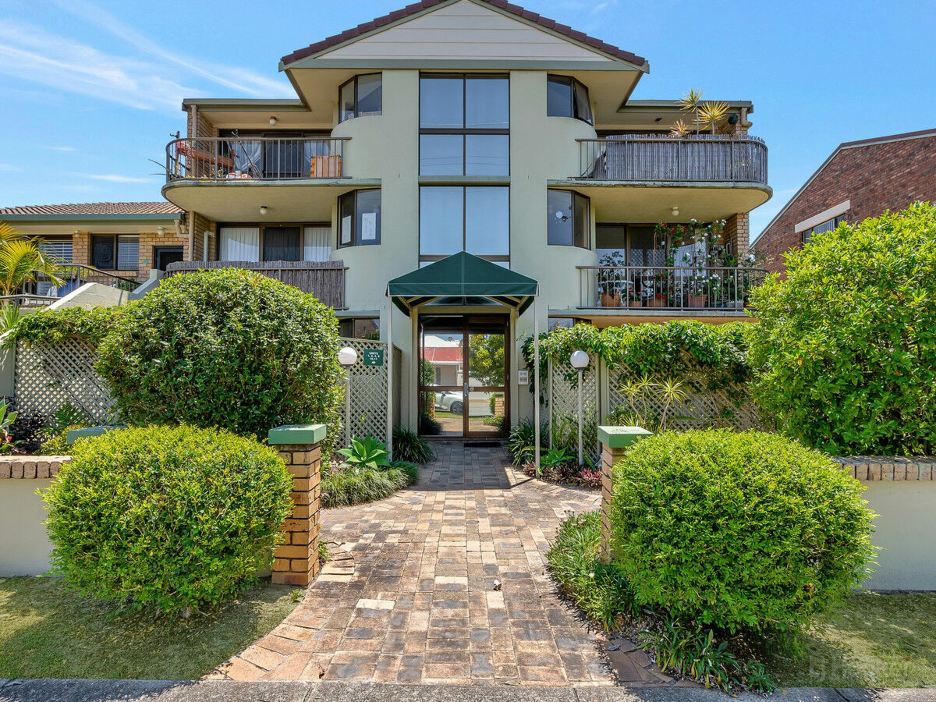 2/33 Whiting Street, LABRADOR