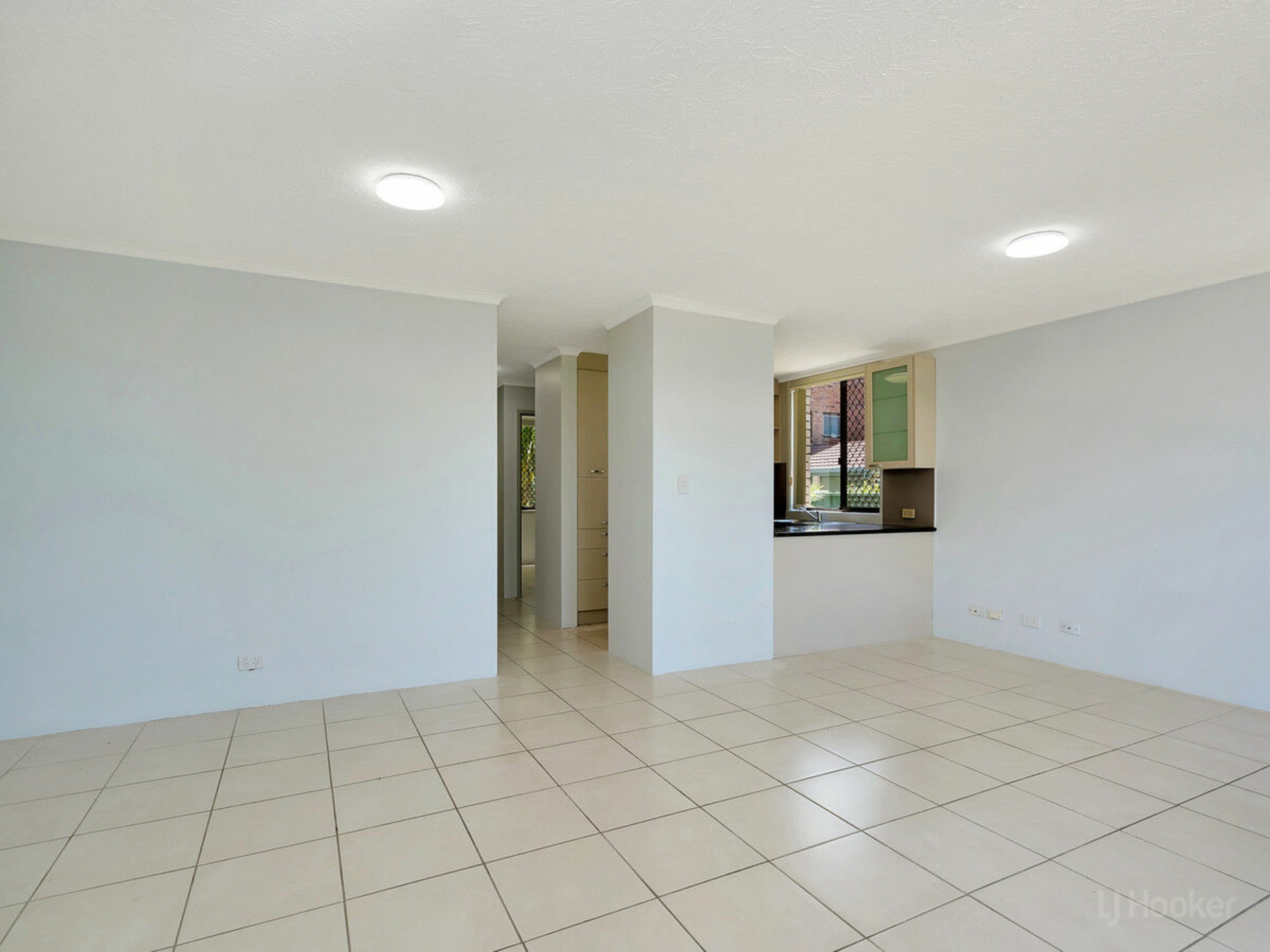 2/33 Whiting Street, LABRADOR