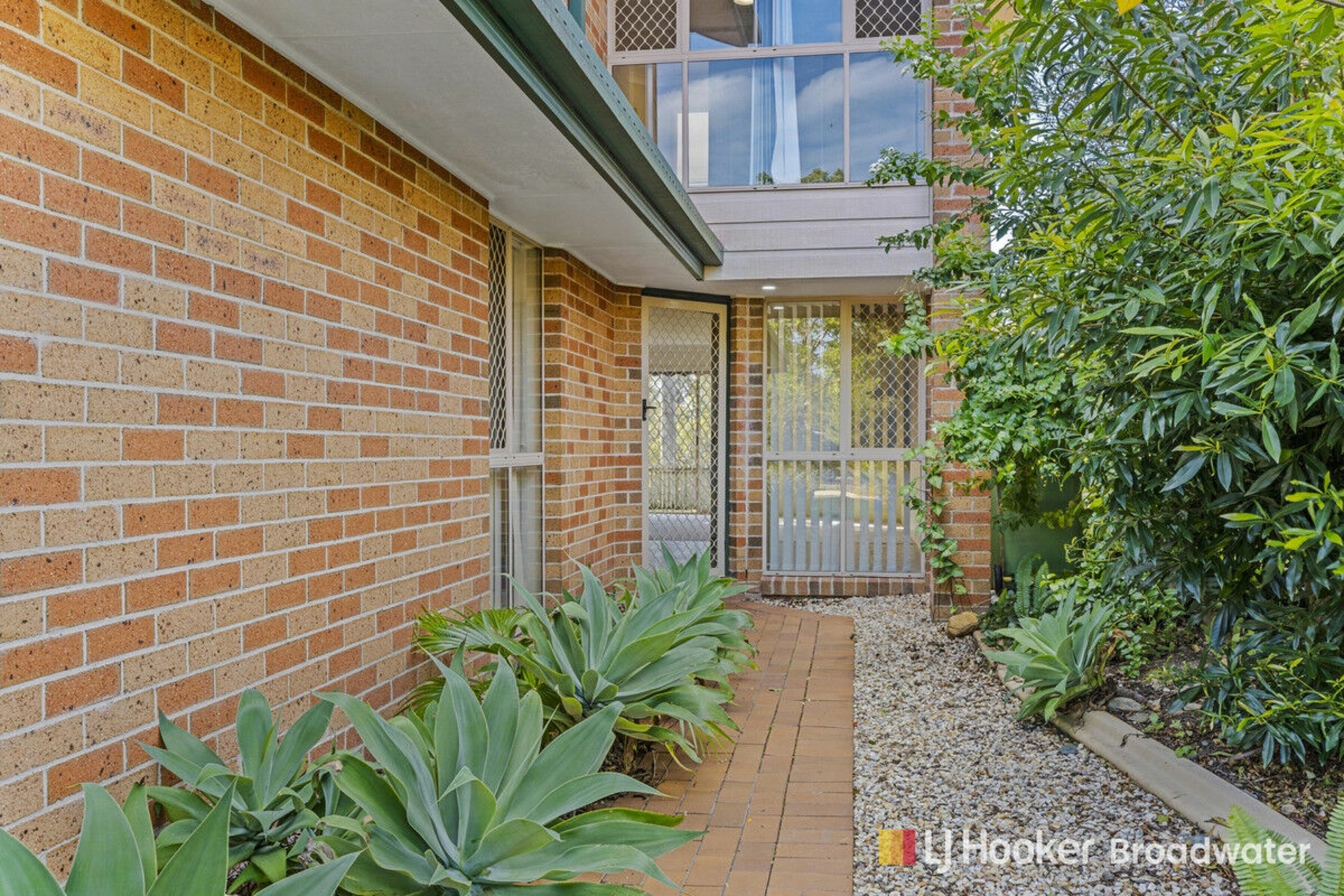 10/75 Brown Street, LABRADOR