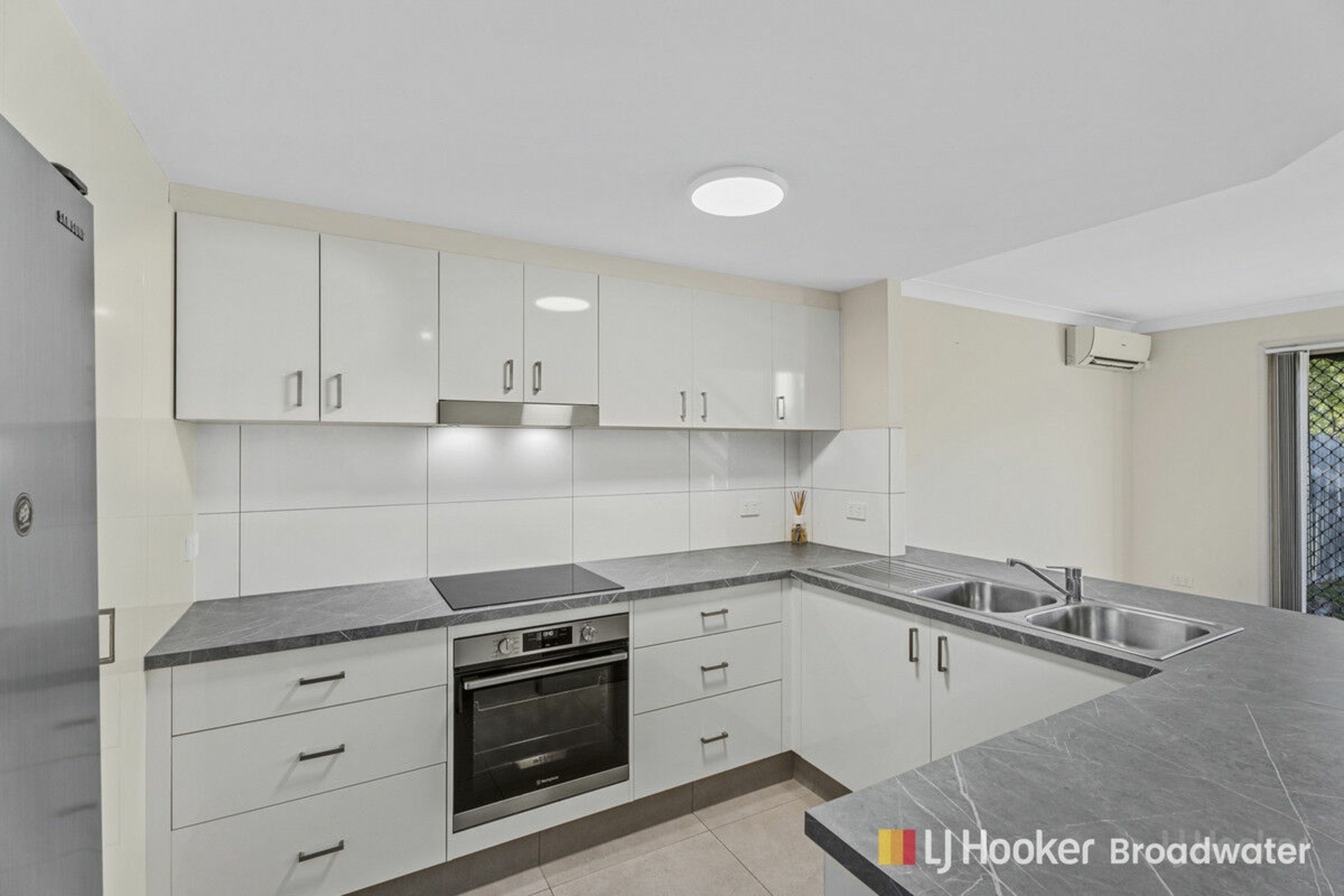10/75 Brown Street, LABRADOR