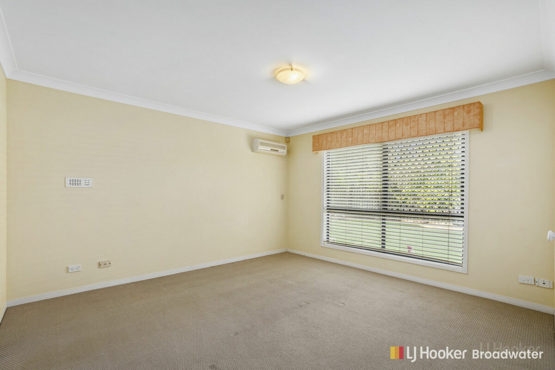 33 Santa Isobel Boulevard, PACIFIC PINES