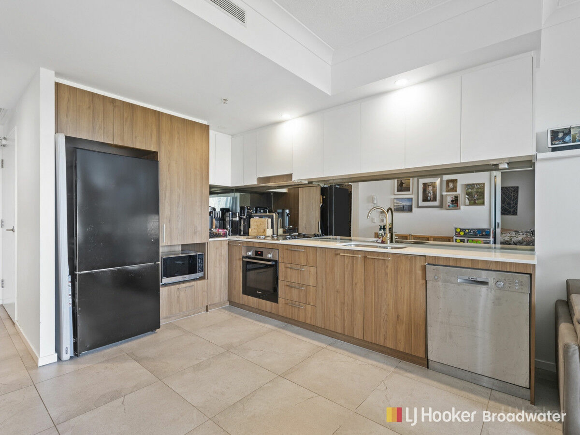 904/372 Marine Parade, LABRADOR