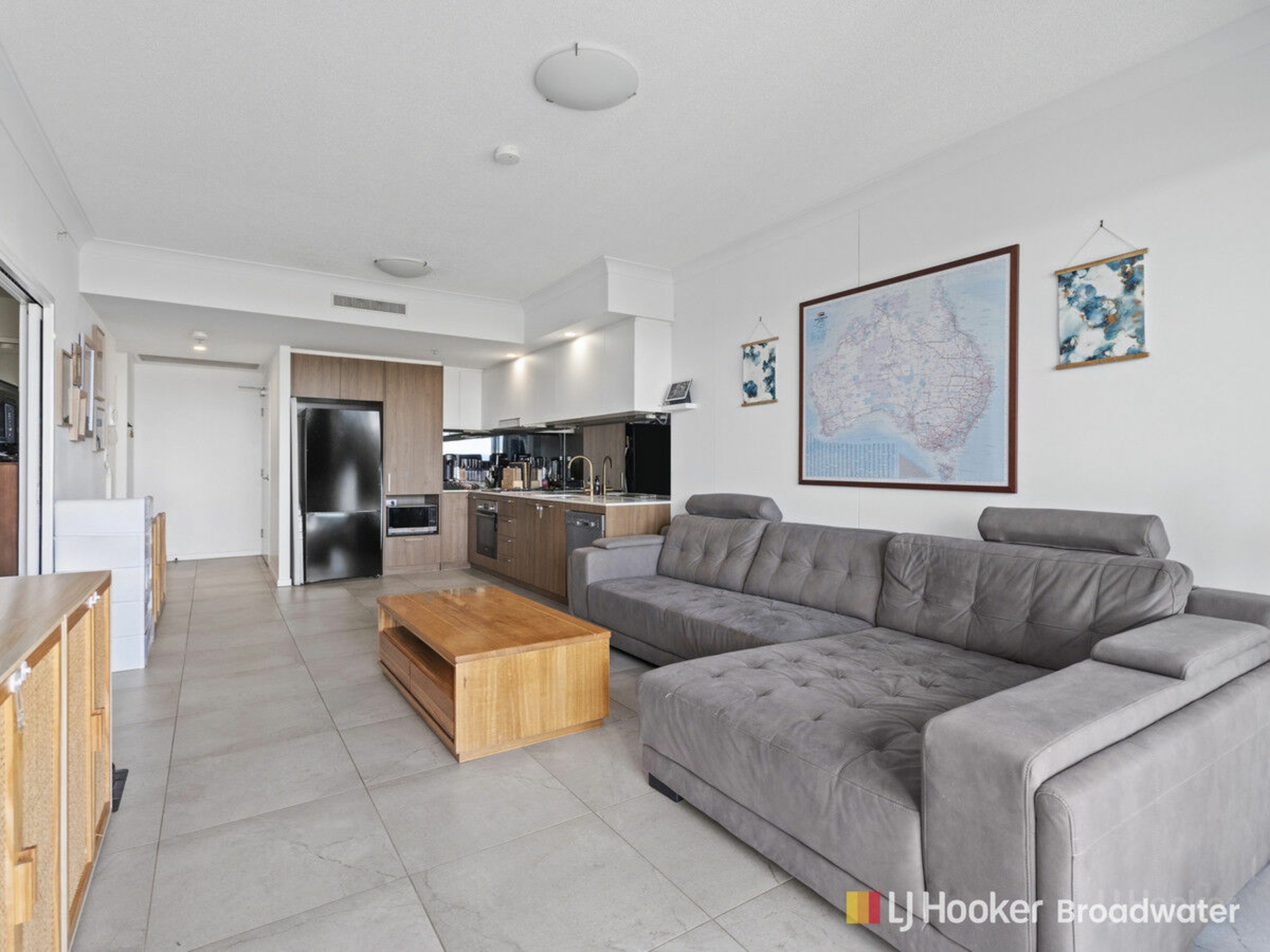 904/372 Marine Parade, LABRADOR