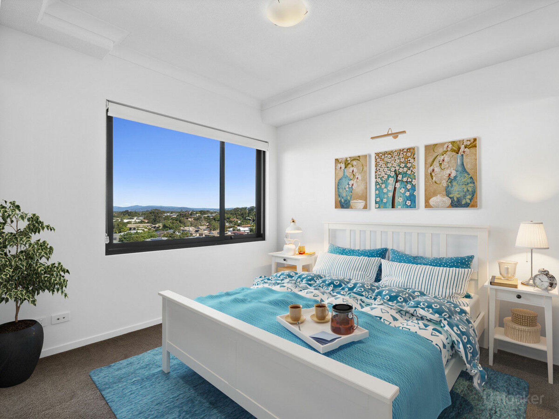 904/372 Marine Parade, LABRADOR