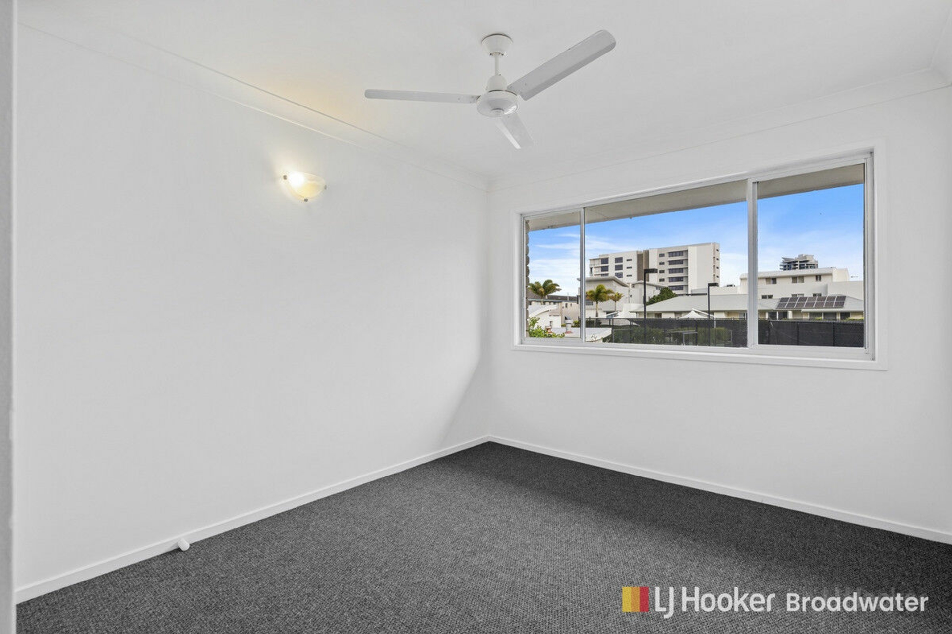 5/6 Imperial Parade, LABRADOR