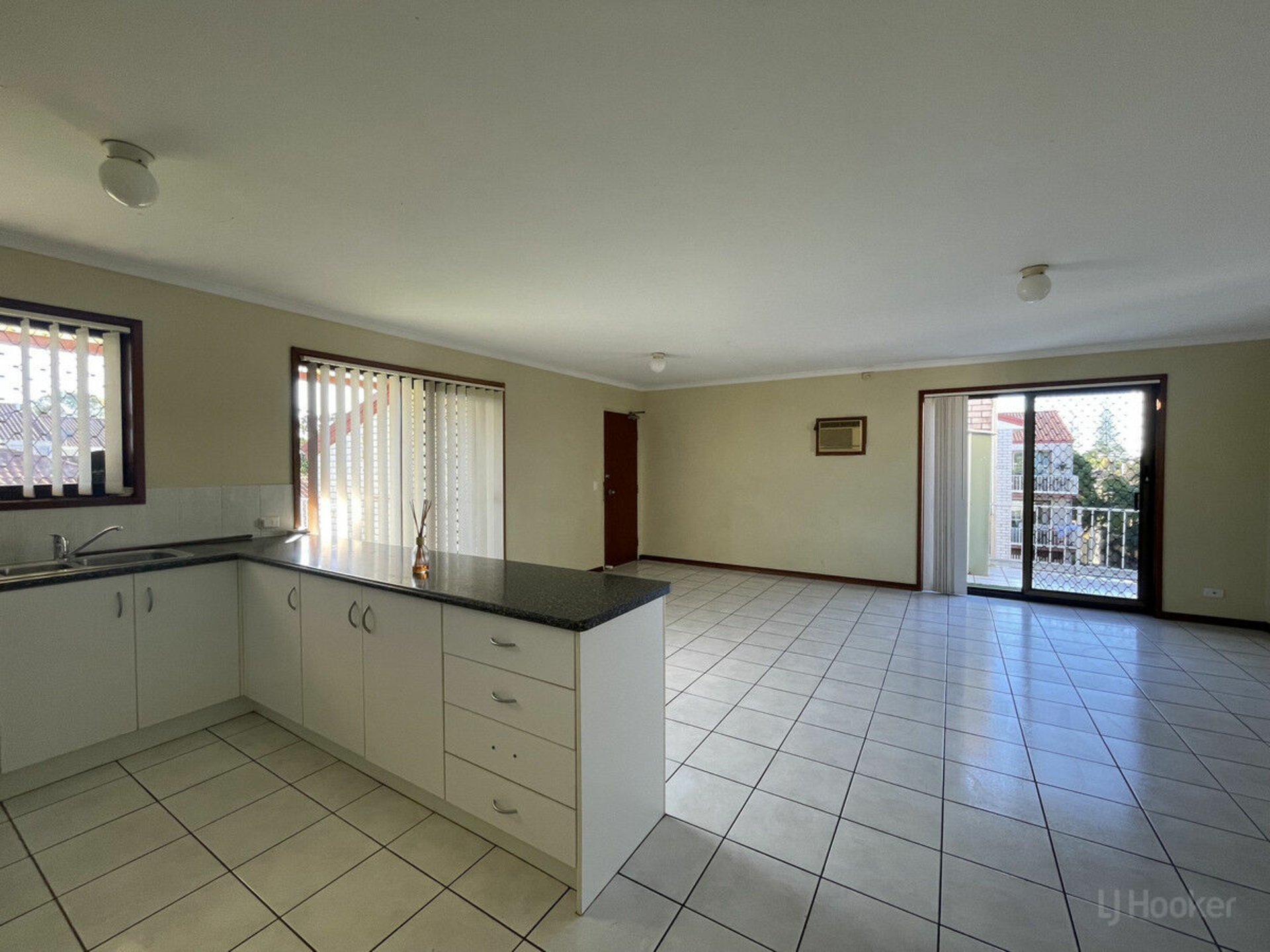 10/3 Ahern Street, LABRADOR