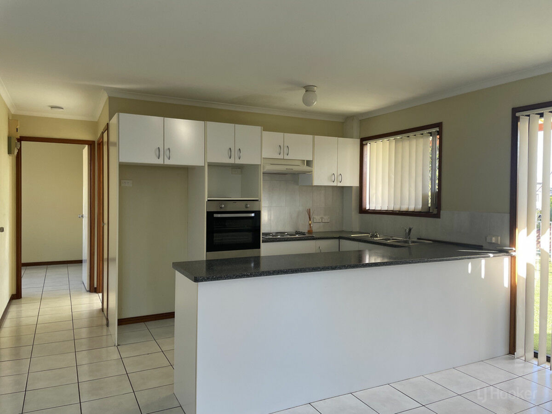 10/3 Ahern Street, LABRADOR
