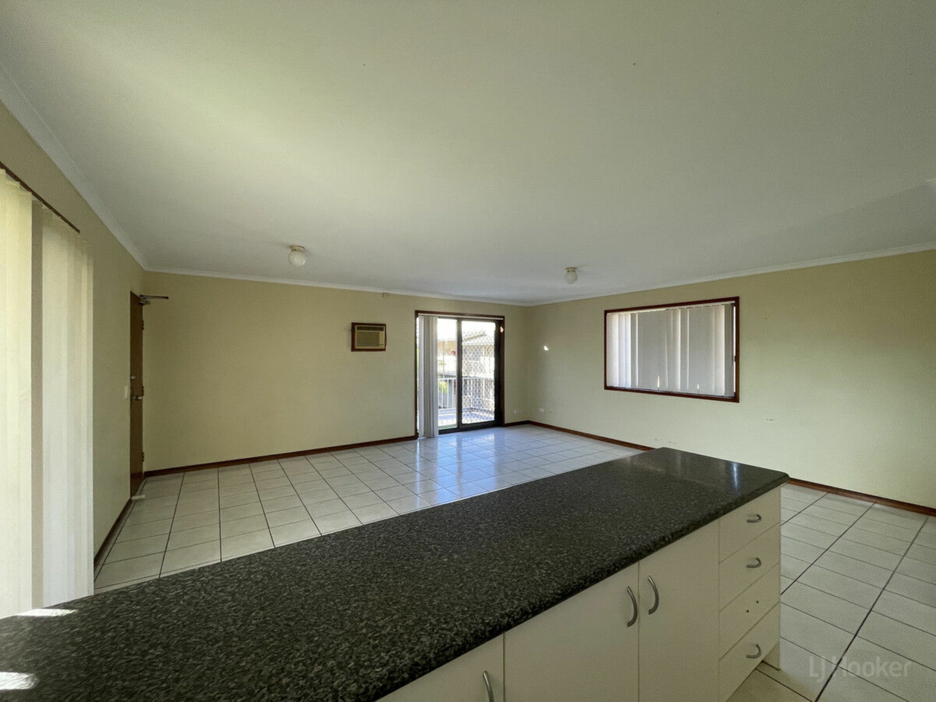 10/3 Ahern Street, LABRADOR