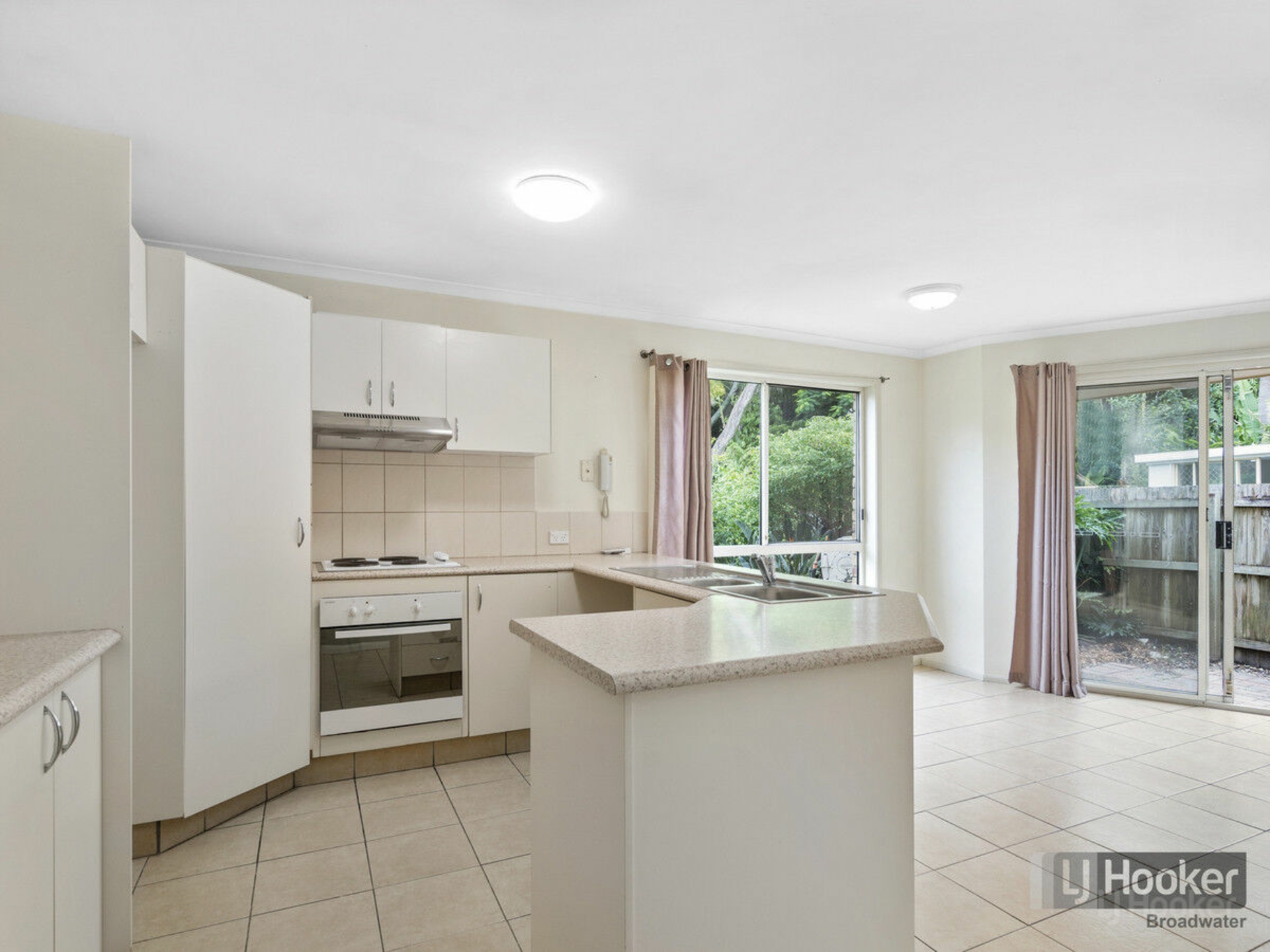 6/36 Broad Street, Labrador