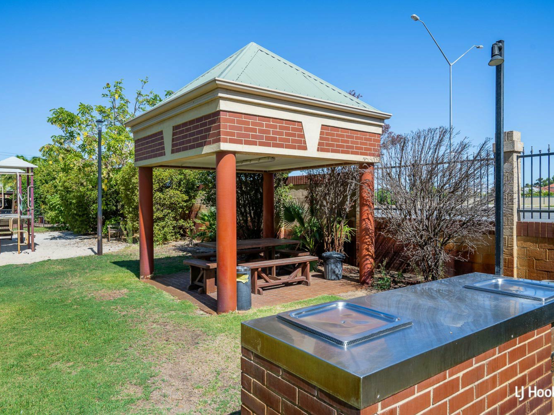 10/12 Kimberley Street, BELMONT