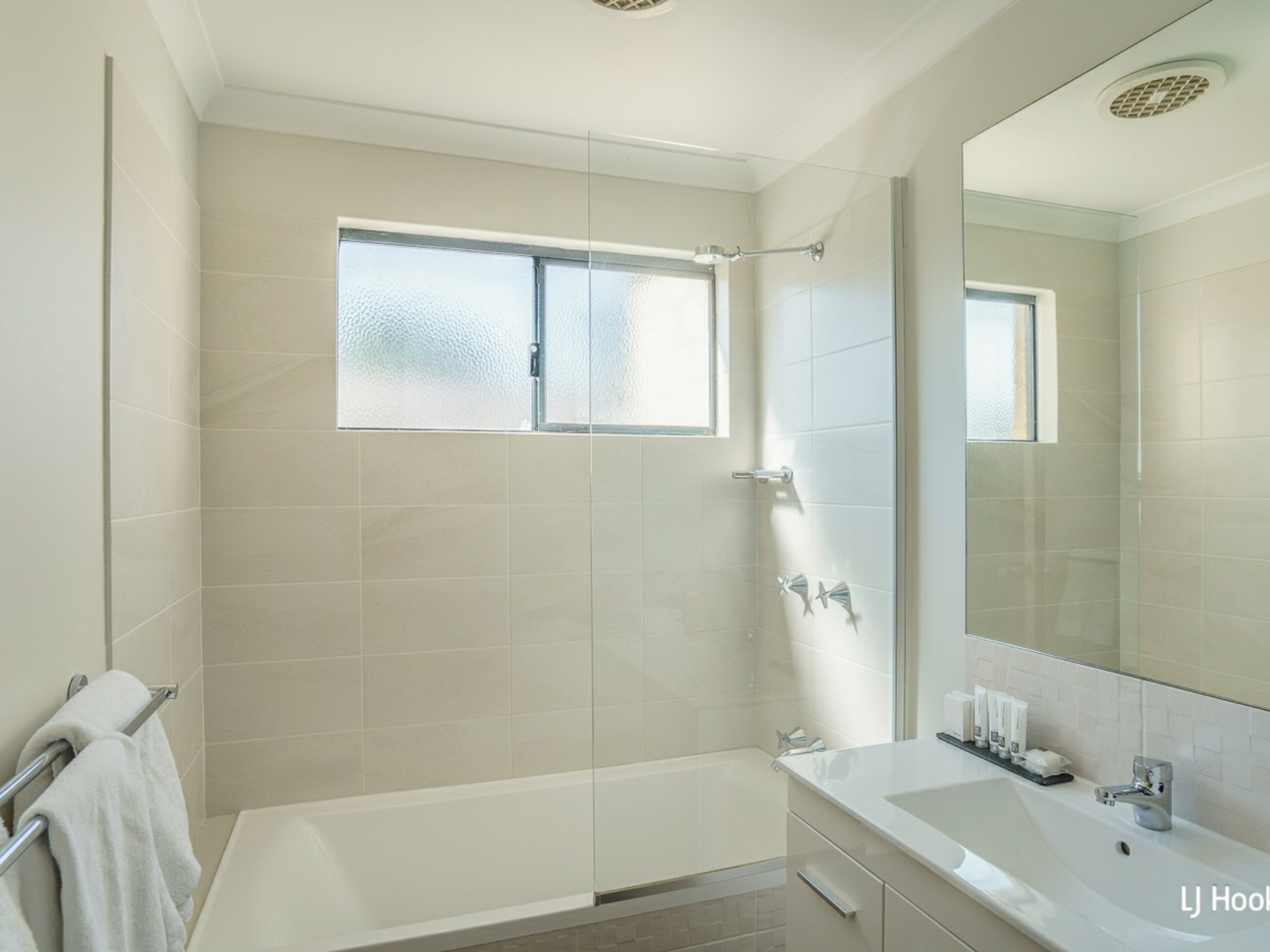 10/12 Kimberley Street, BELMONT