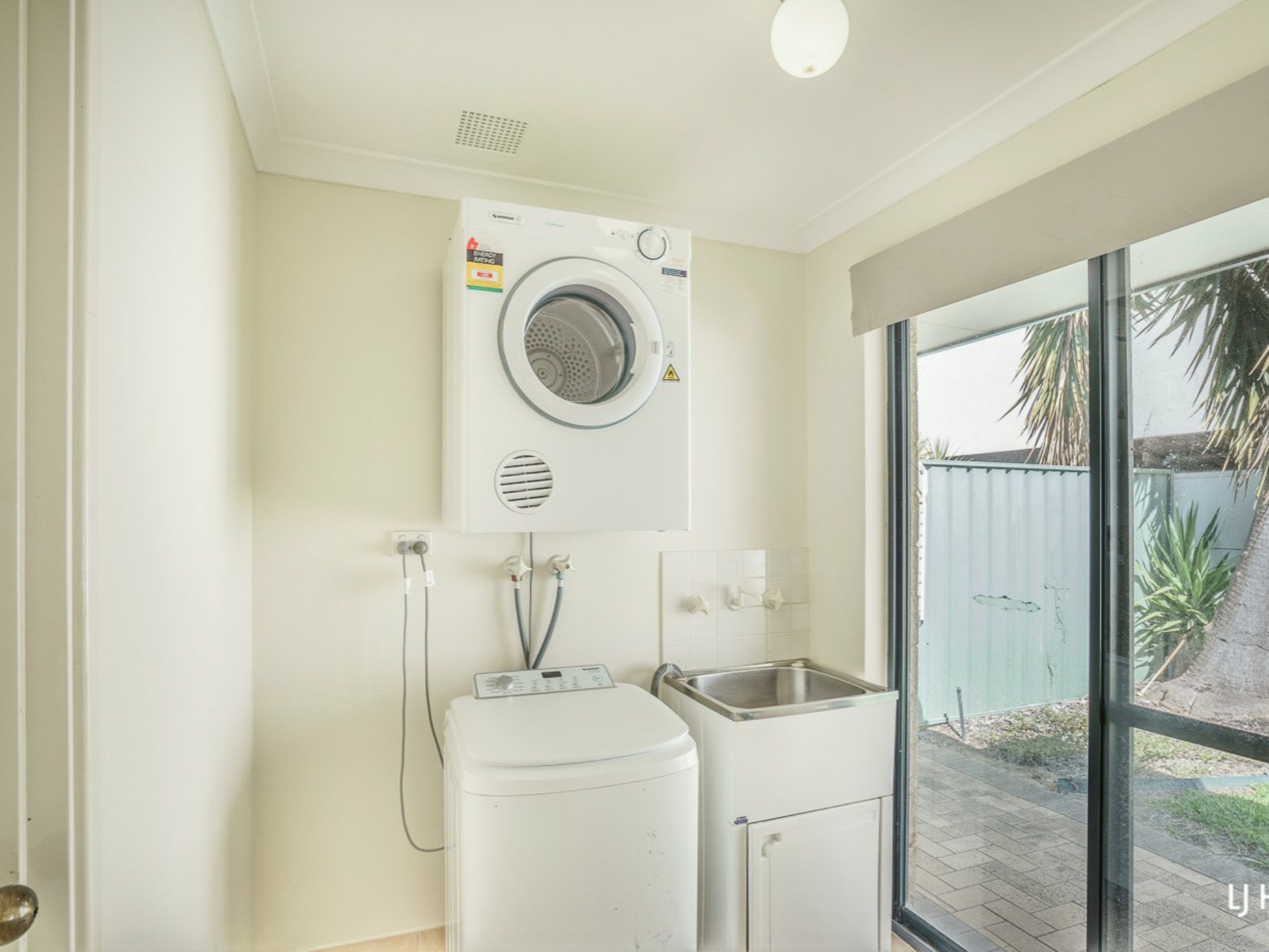 10/12 Kimberley Street, BELMONT