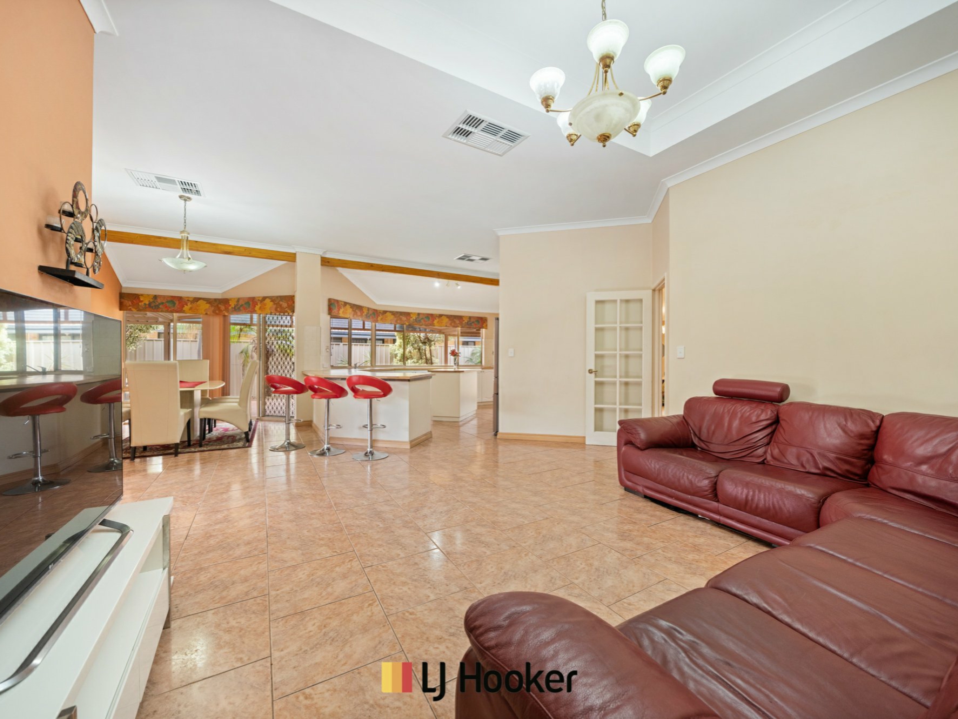 5 Rosea Court, THORNLIE
