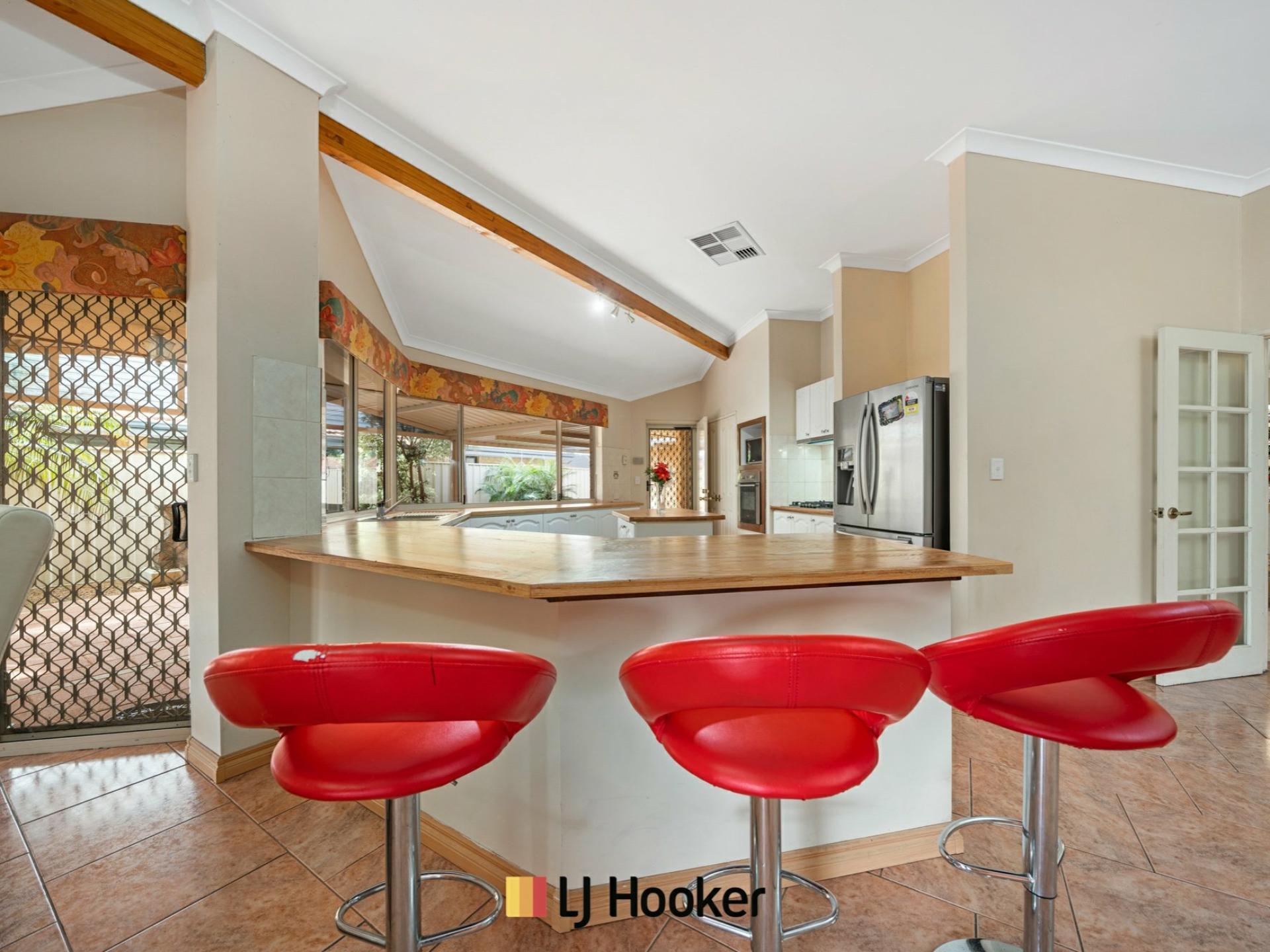 5 Rosea Court, THORNLIE