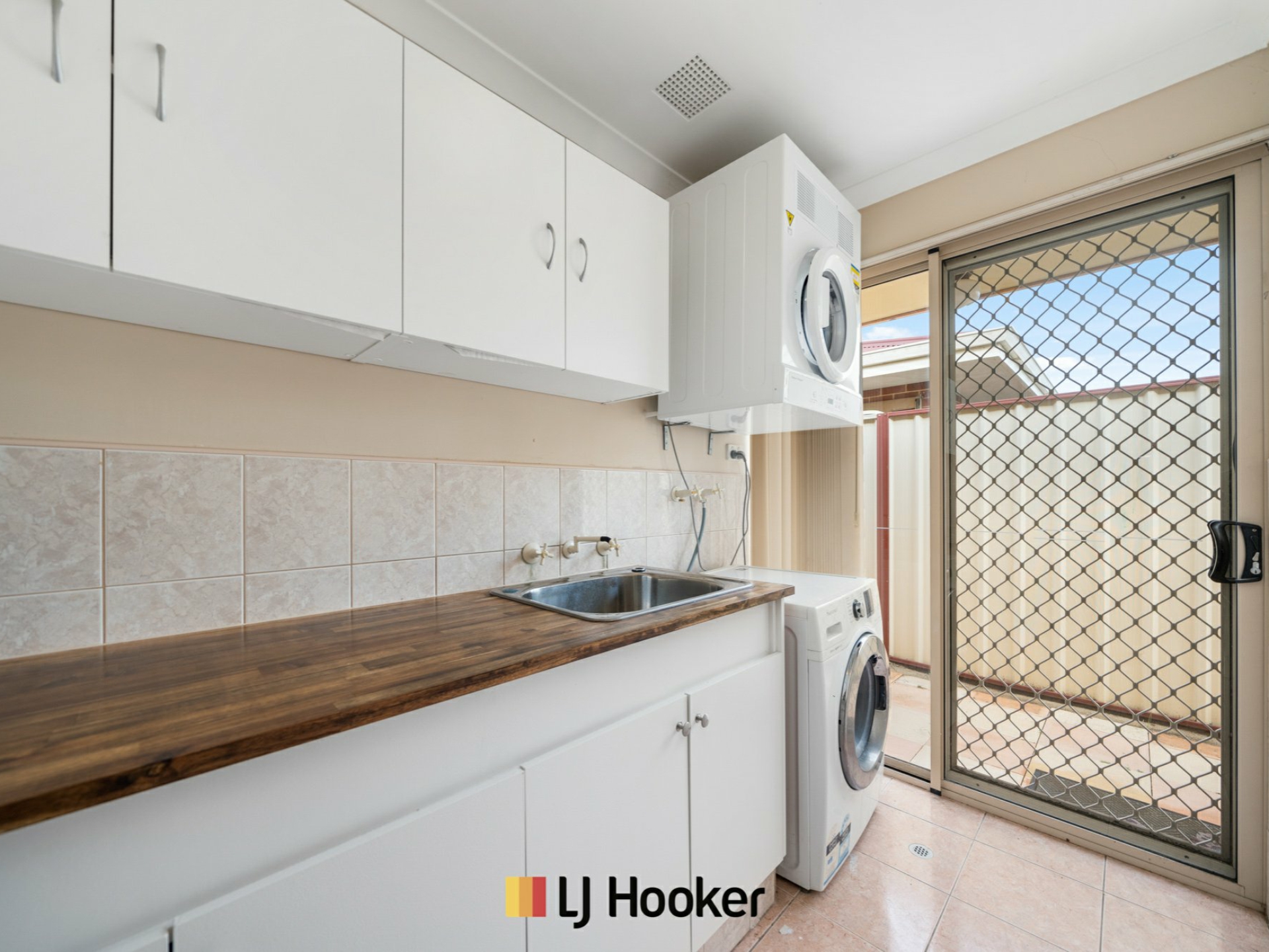 5 Rosea Court, THORNLIE