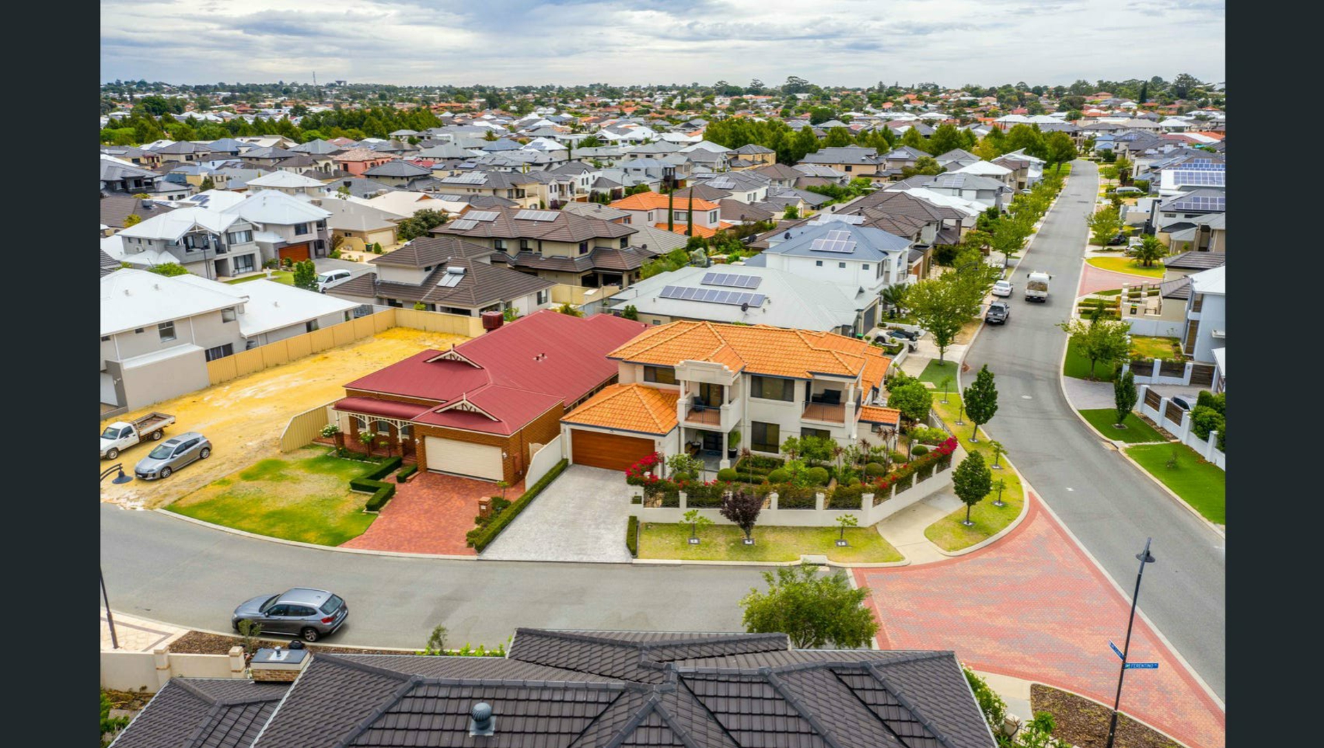 2 Ferentino Rd, STIRLING