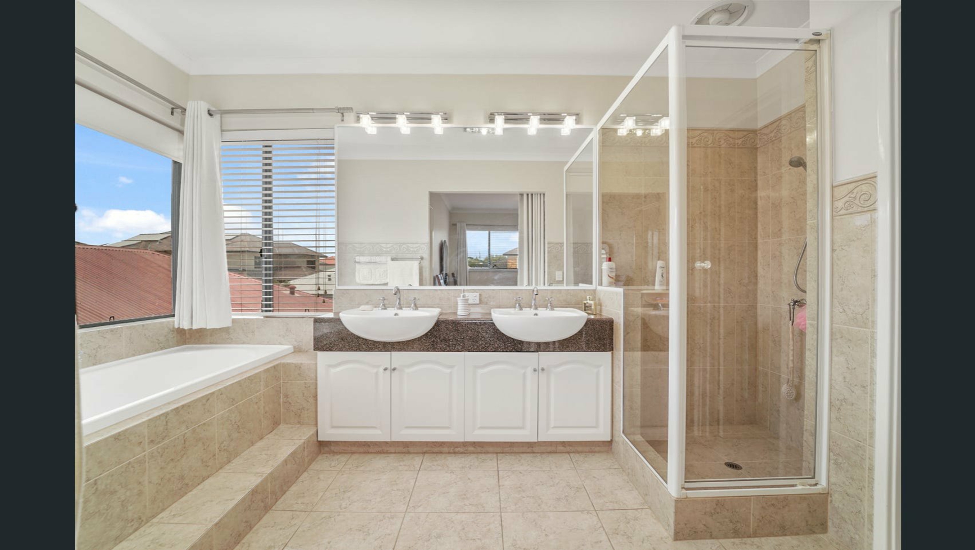 2 Ferentino Rd, STIRLING