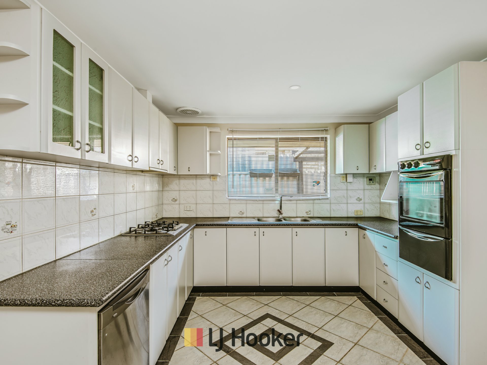 5 Staunton Grove, MIRRABOOKA