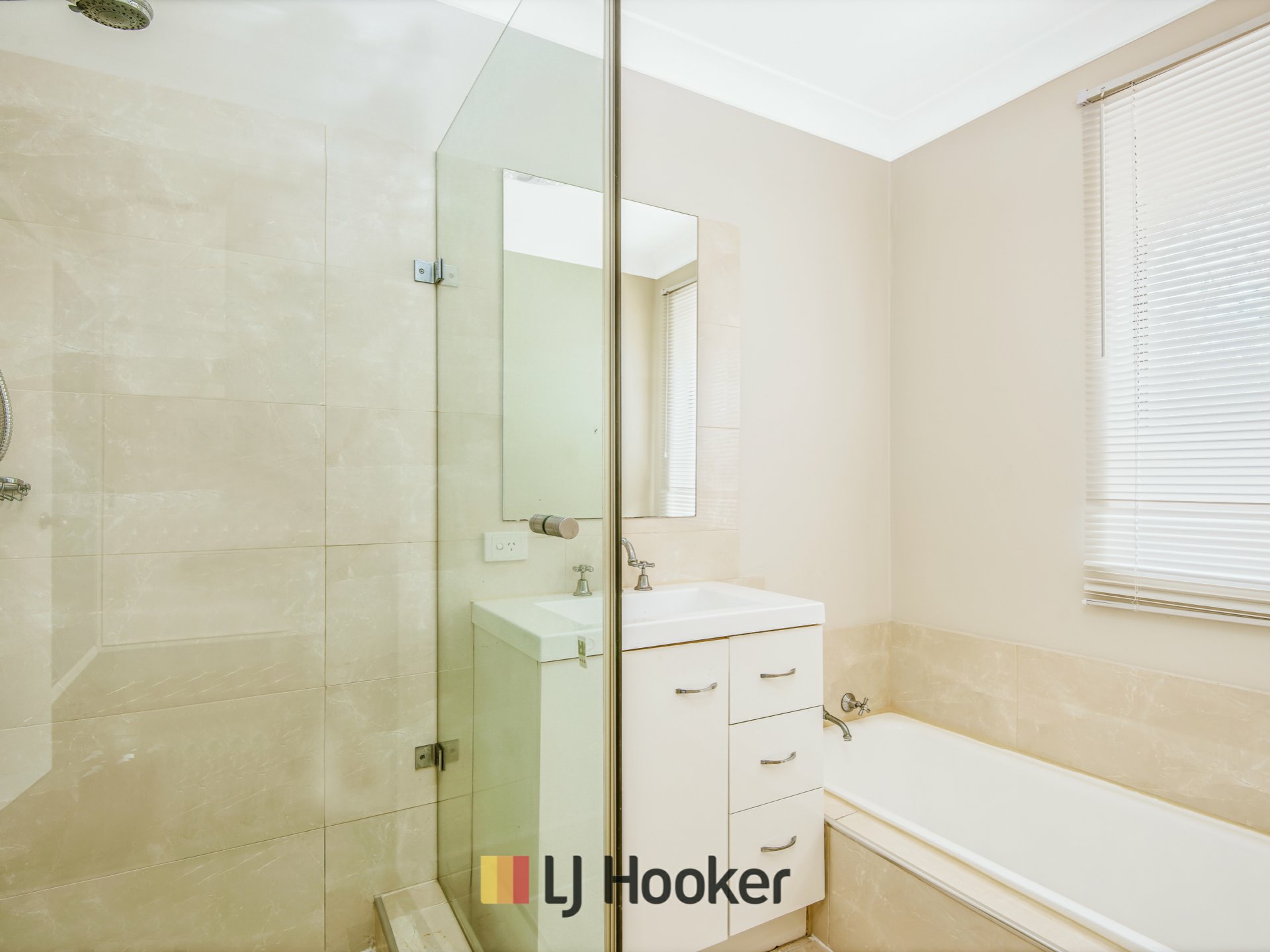 5 Staunton Grove, MIRRABOOKA