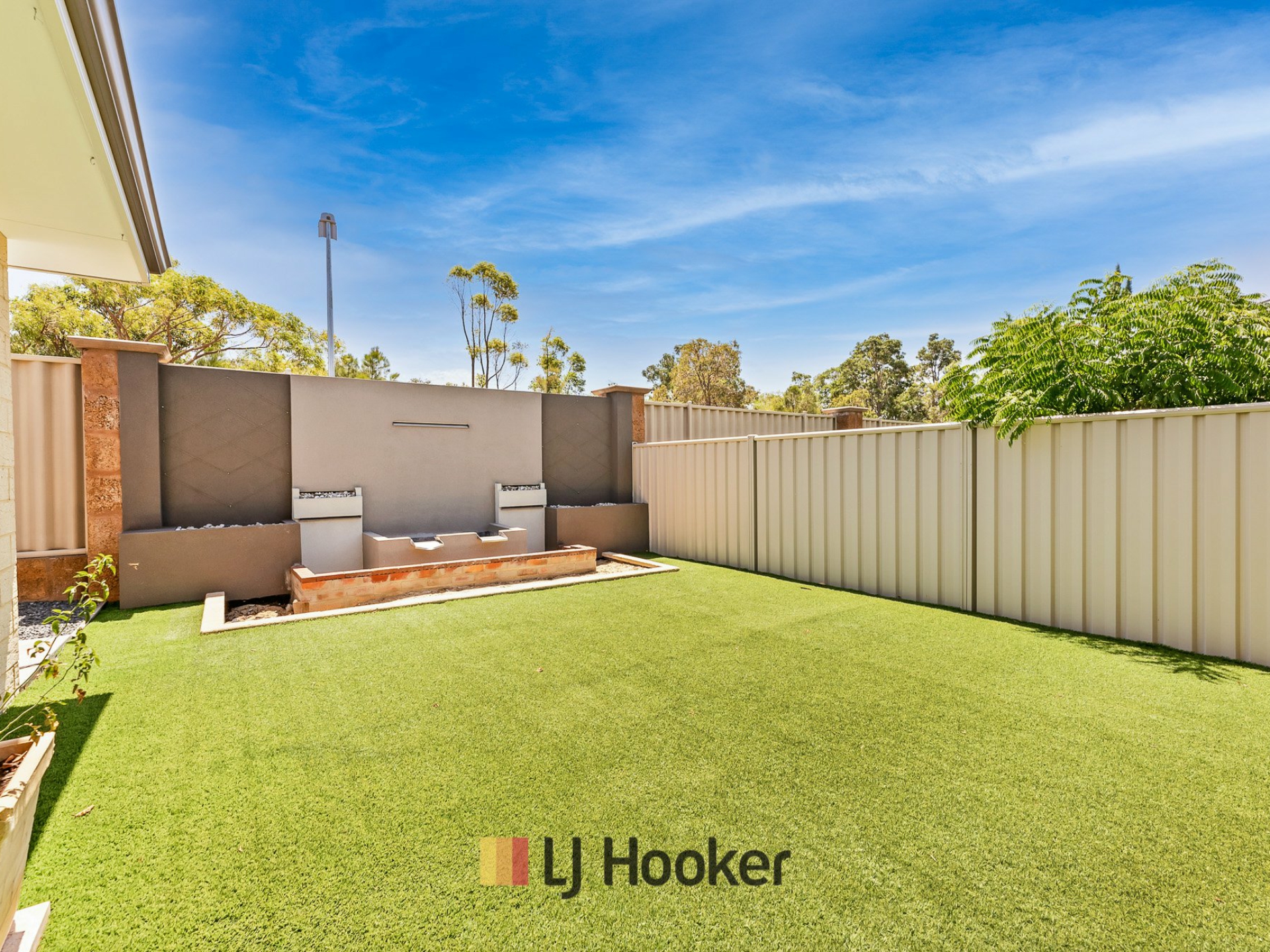 61 Barbarossa Drive, CAVERSHAM