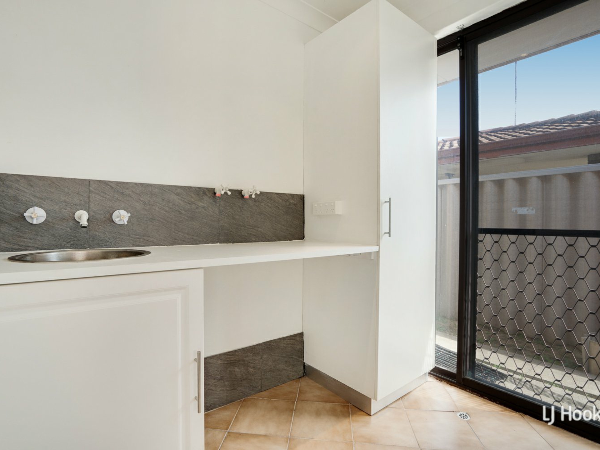 35 Gossamer Avenue, MIRRABOOKA