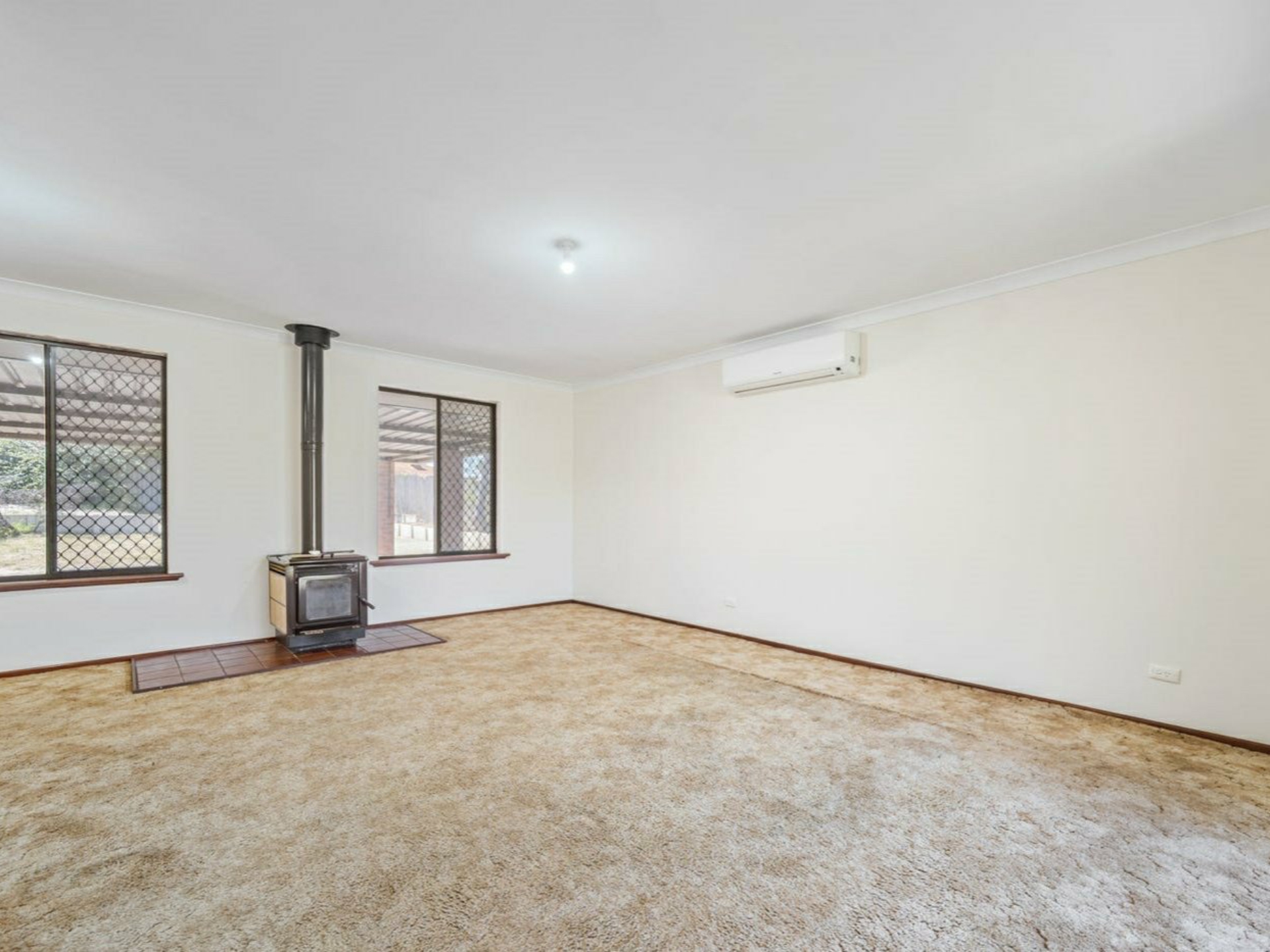 90 Maguire Ave, BEECHBORO