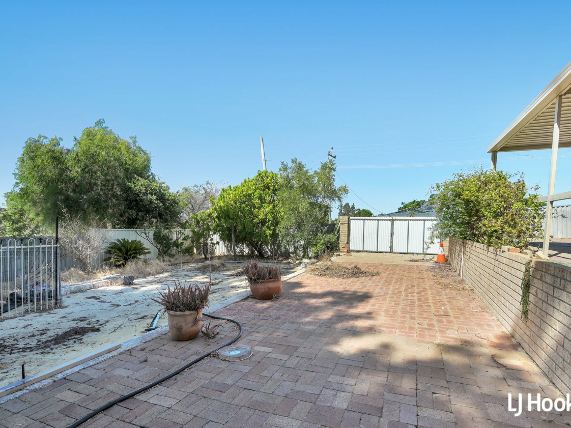 2 Liquidambar Heights, MIRRABOOKA