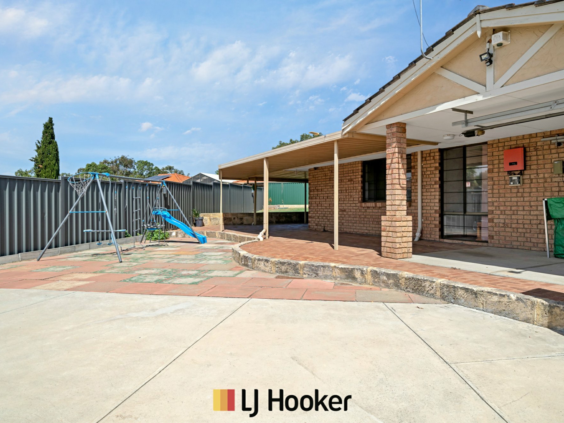 6 Woodbine Terrrace, MIRRABOOKA